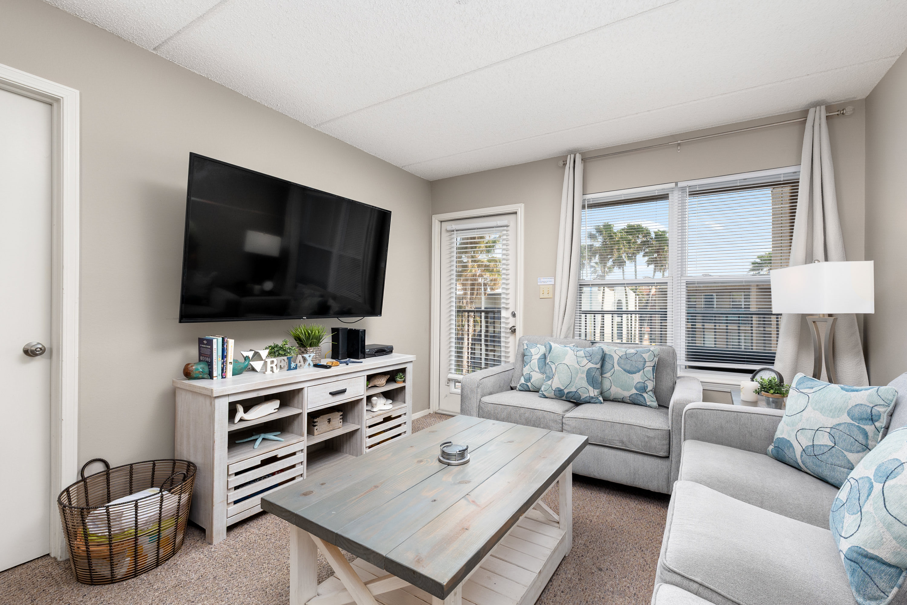 Steps from Beach Condo with Pool and Hot Tub | Photo 7