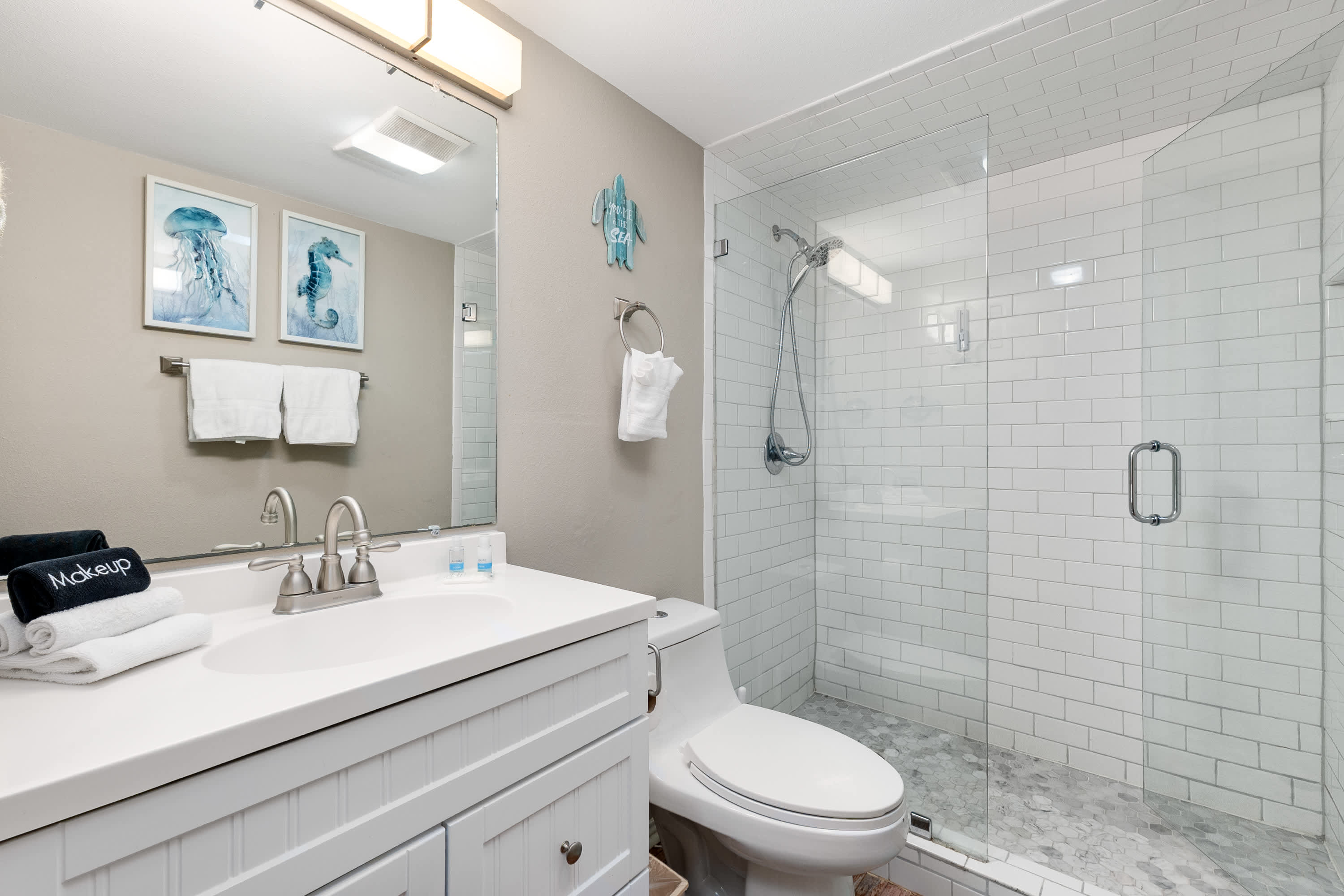 Steps from Beach Condo with Pool and Hot Tub | Photo 14