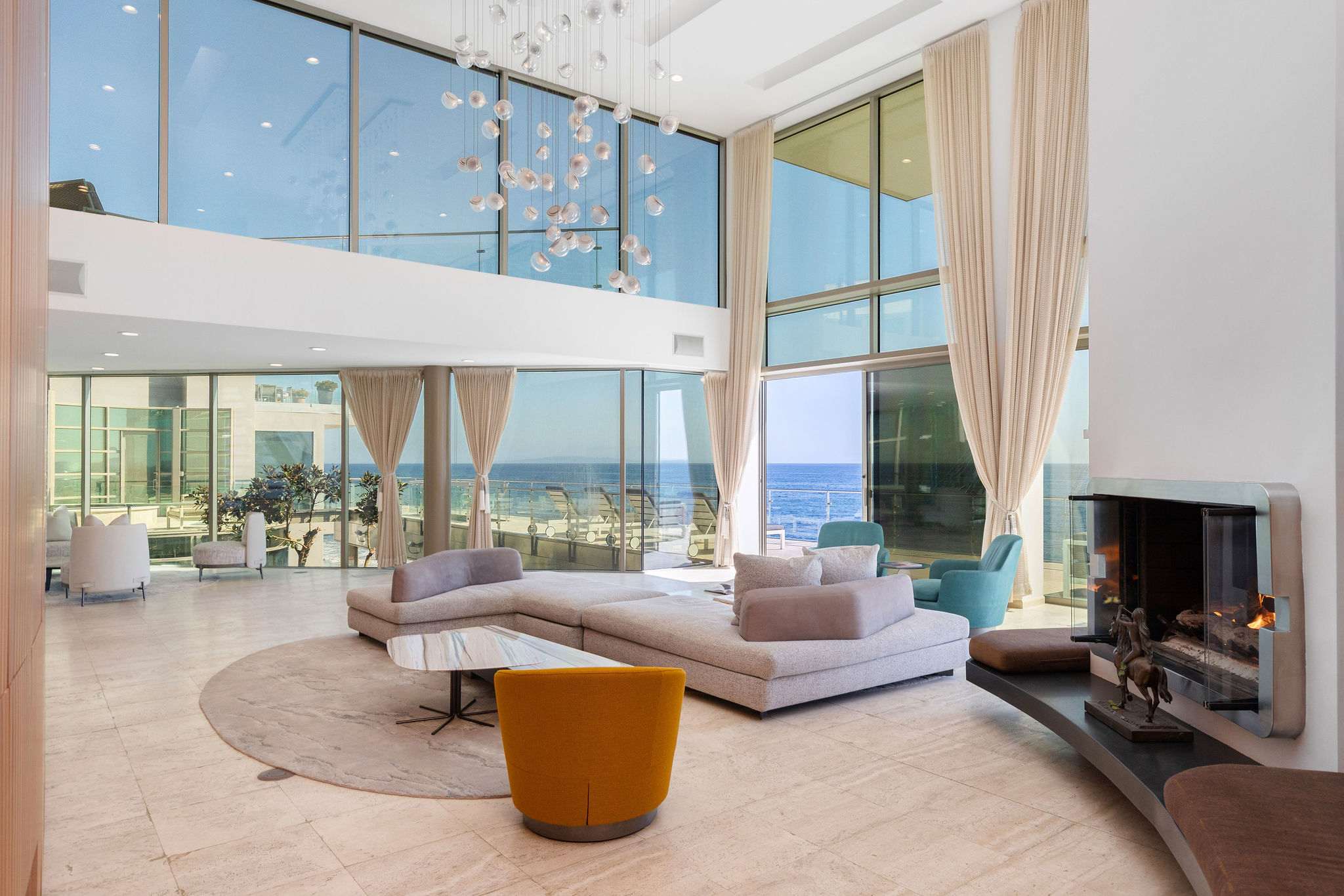 Oceanfront lounge capturing Malibu’s iconic shoreline.