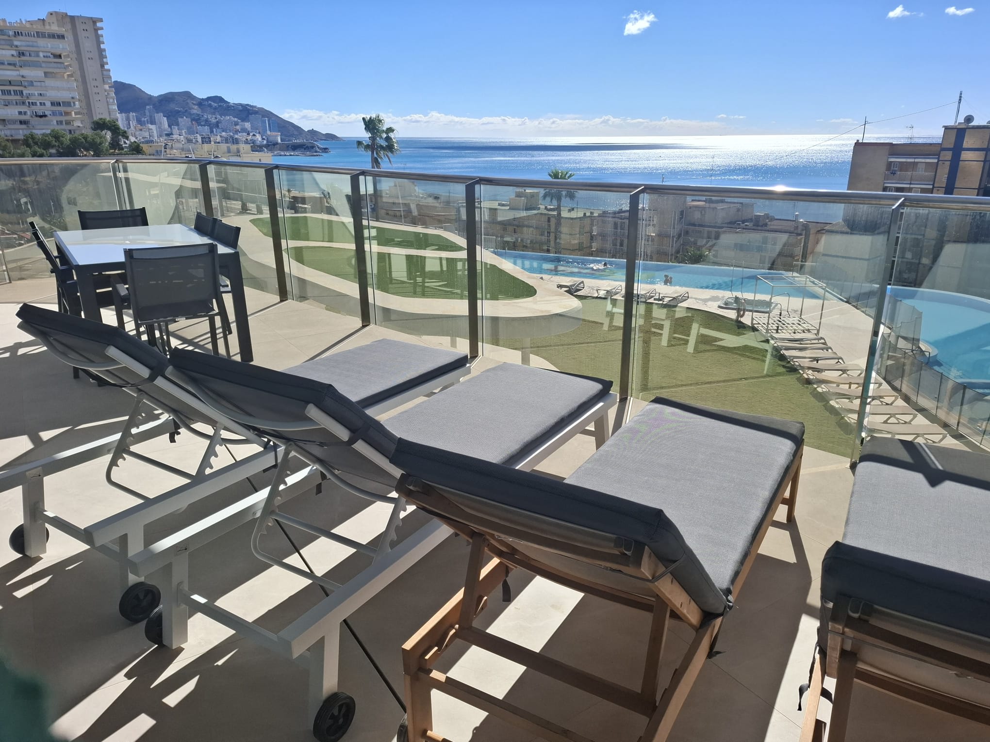 Av. República Argentina, 17, 1 1, 03502 Benidorm, Alicante, Spain