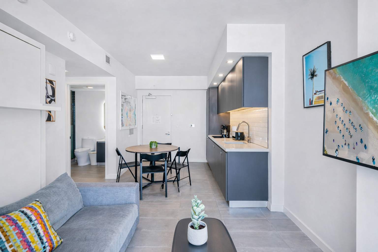 Downtown Skyline 1BR | Pool, Gym + Metromover