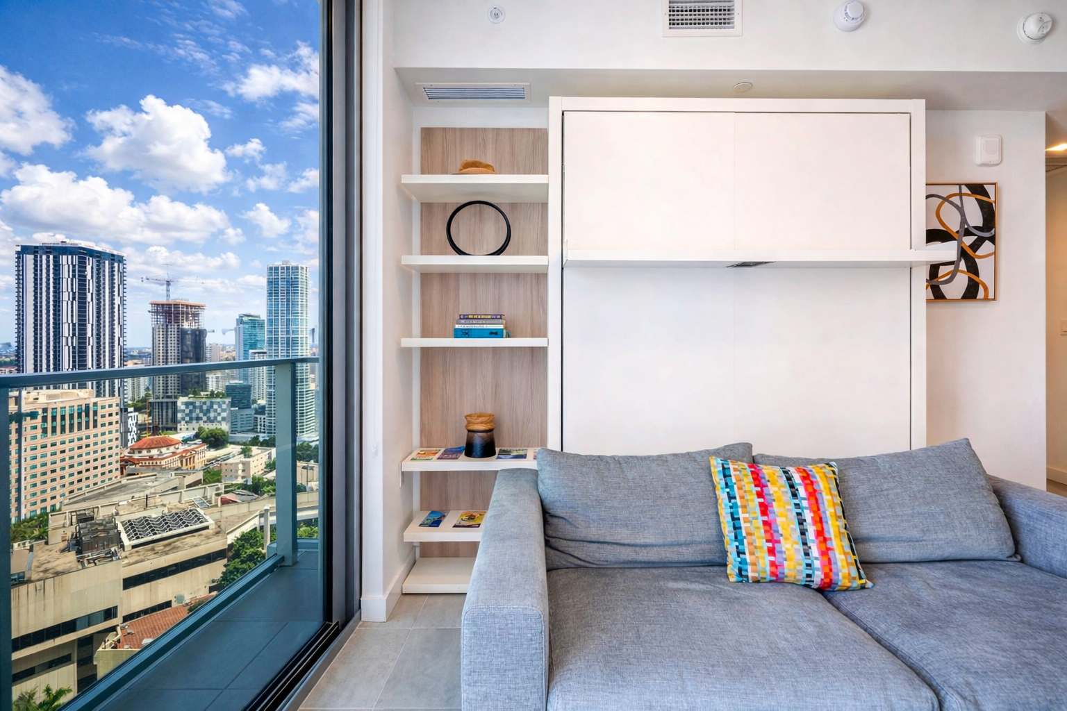 Downtown Skyline 1BR | Pool, Gym + Metromover