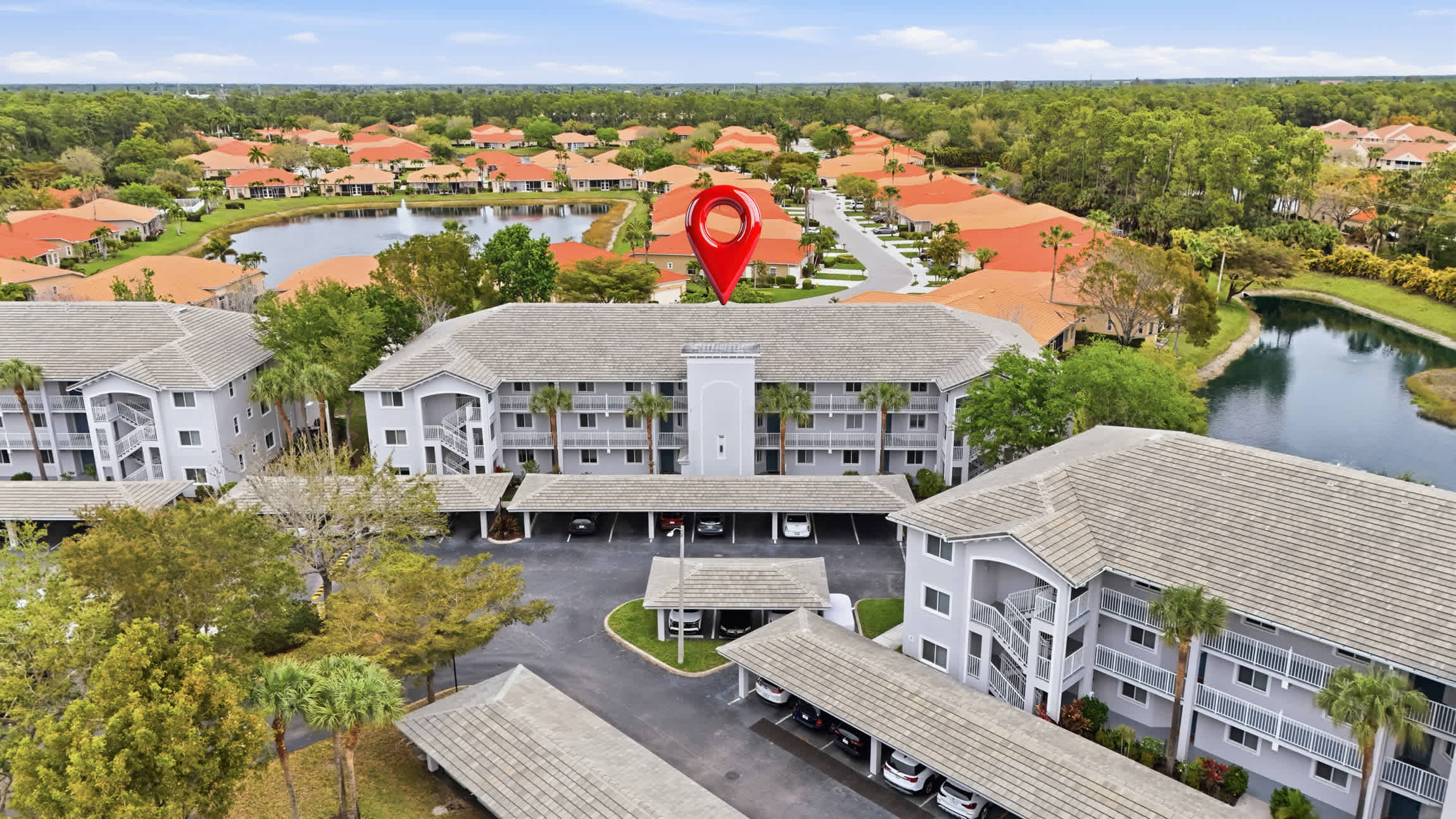 First Floor 2 BR Den Bright End Unit Near Downtown Naples | Photo 6