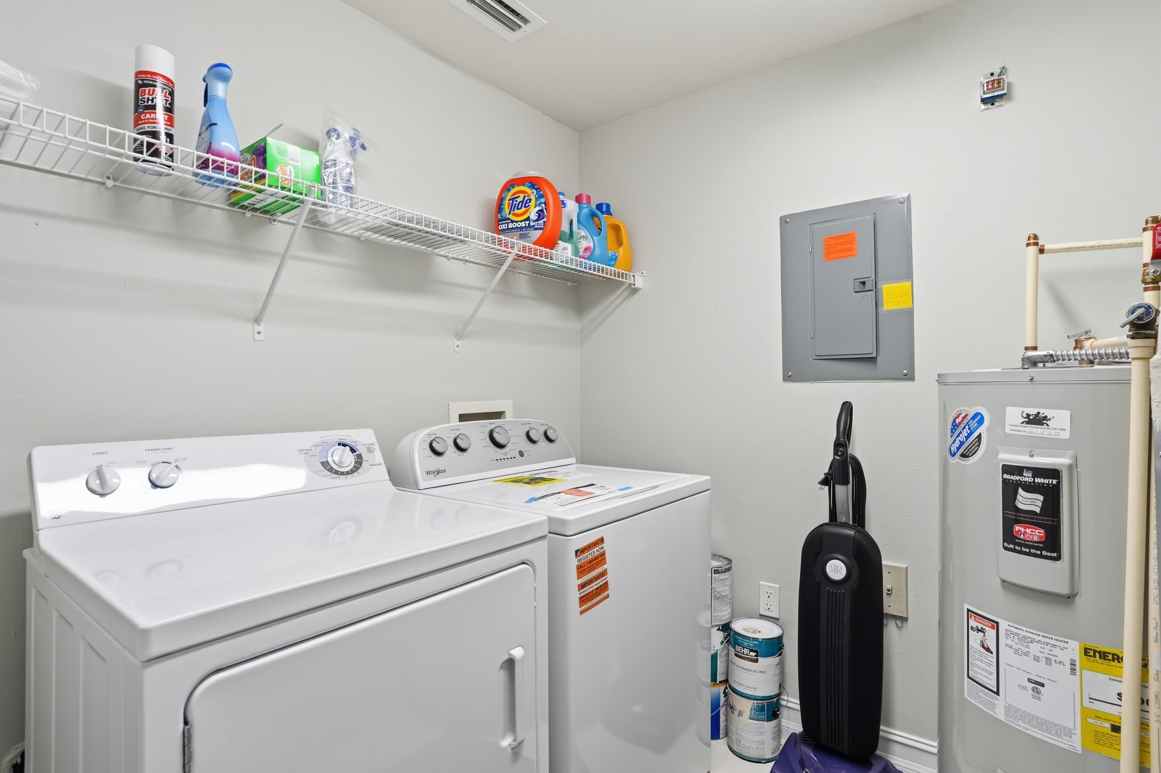 First Floor 2 BR Den Bright End Unit Near Downtown Naples | Photo 23