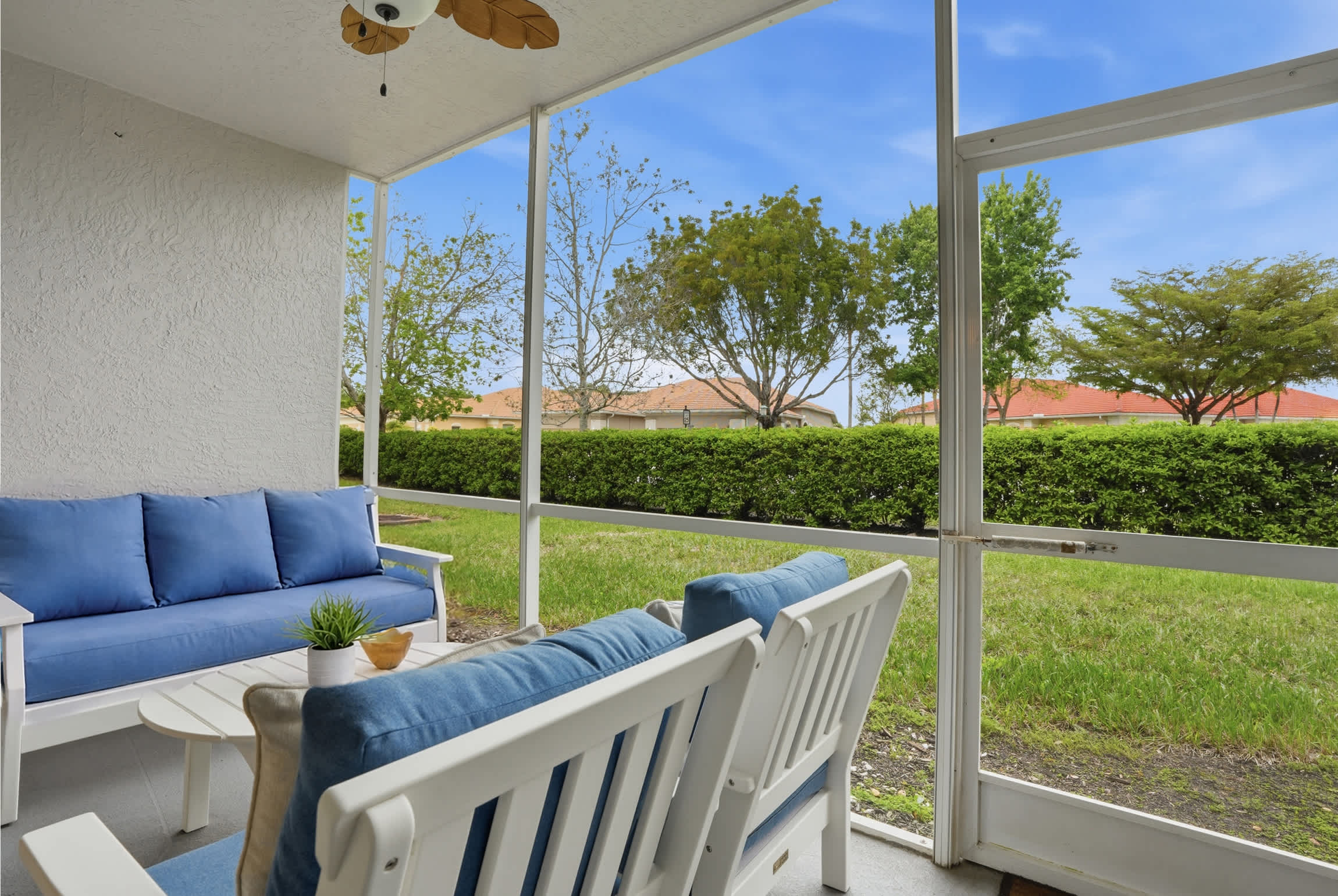 First Floor 2 BR Den Bright End Unit Near Downtown Naples | Photo 25