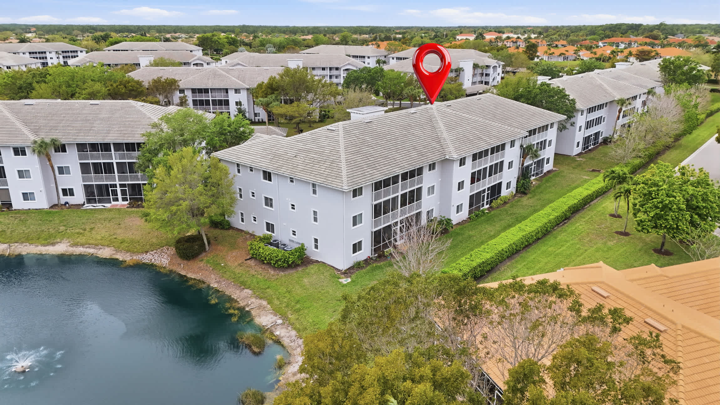 First Floor 2 BR Den Bright End Unit Near Downtown Naples | Photo 32