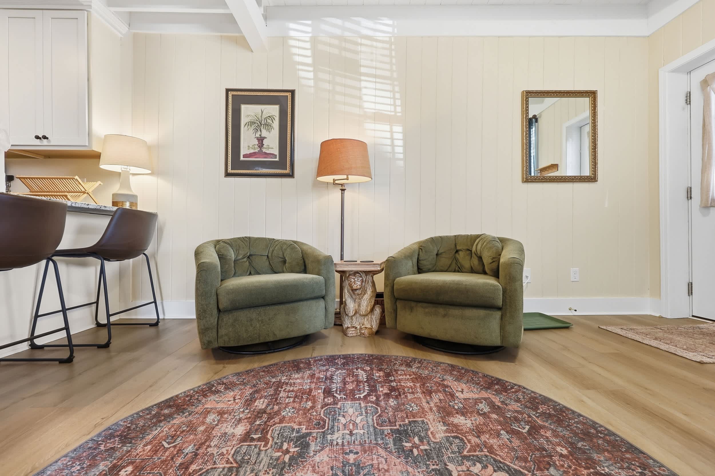 Sunny Beach Bungalow Pet Friendly Near Beach