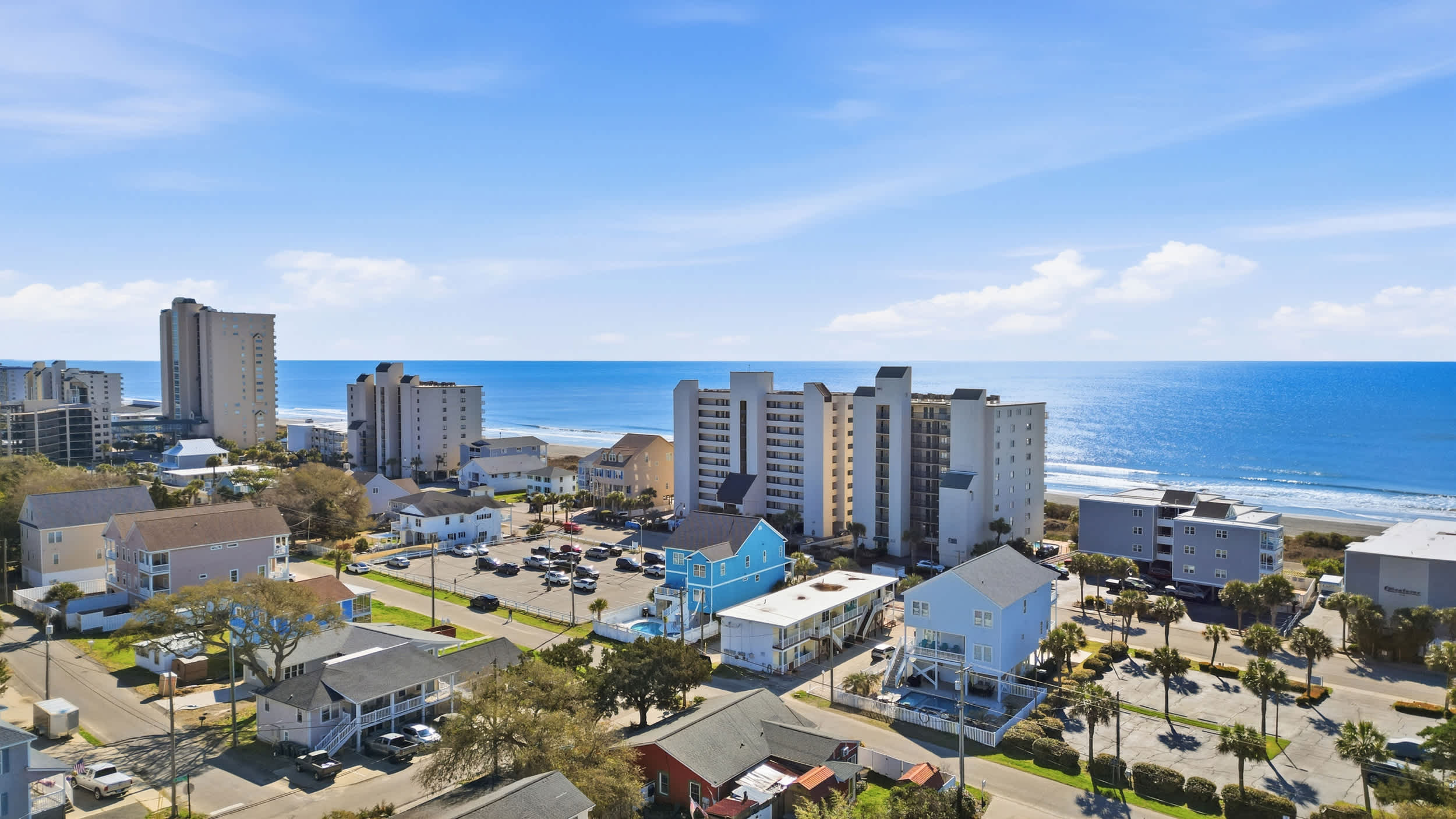 Sunny Beach Bungalow Pet Friendly Near Beach