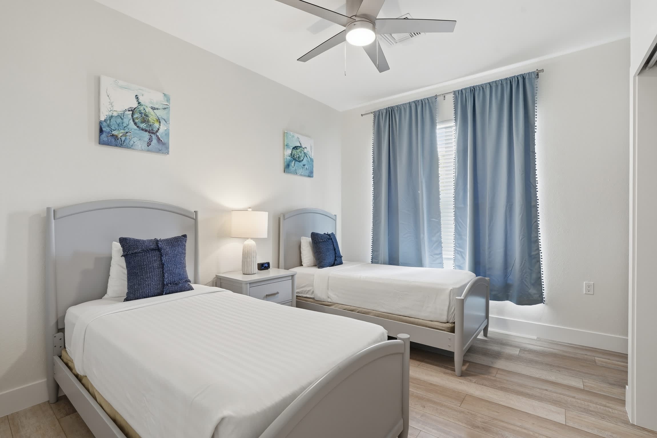 1226 Updated Sleeps 6 Close to Pool and Gym | Photo 5