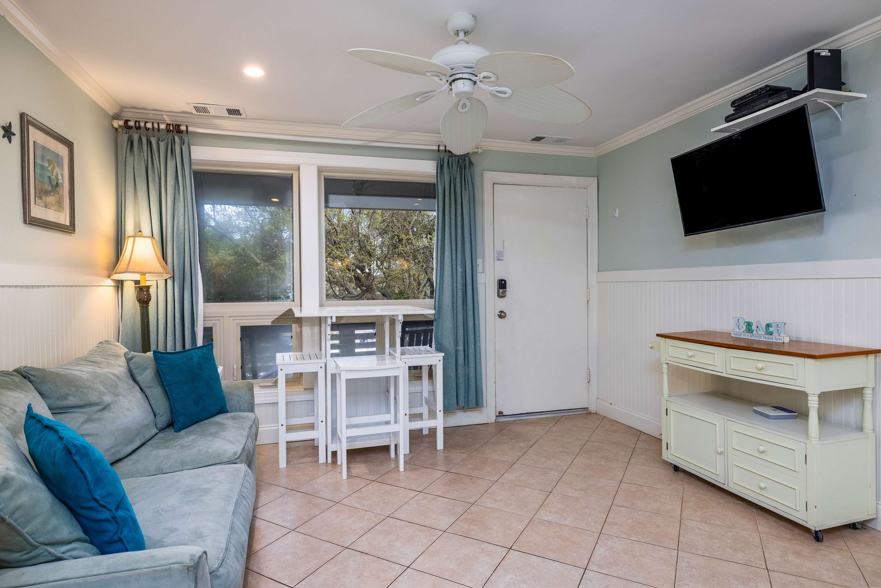 527 Sunsuite | Photo 8