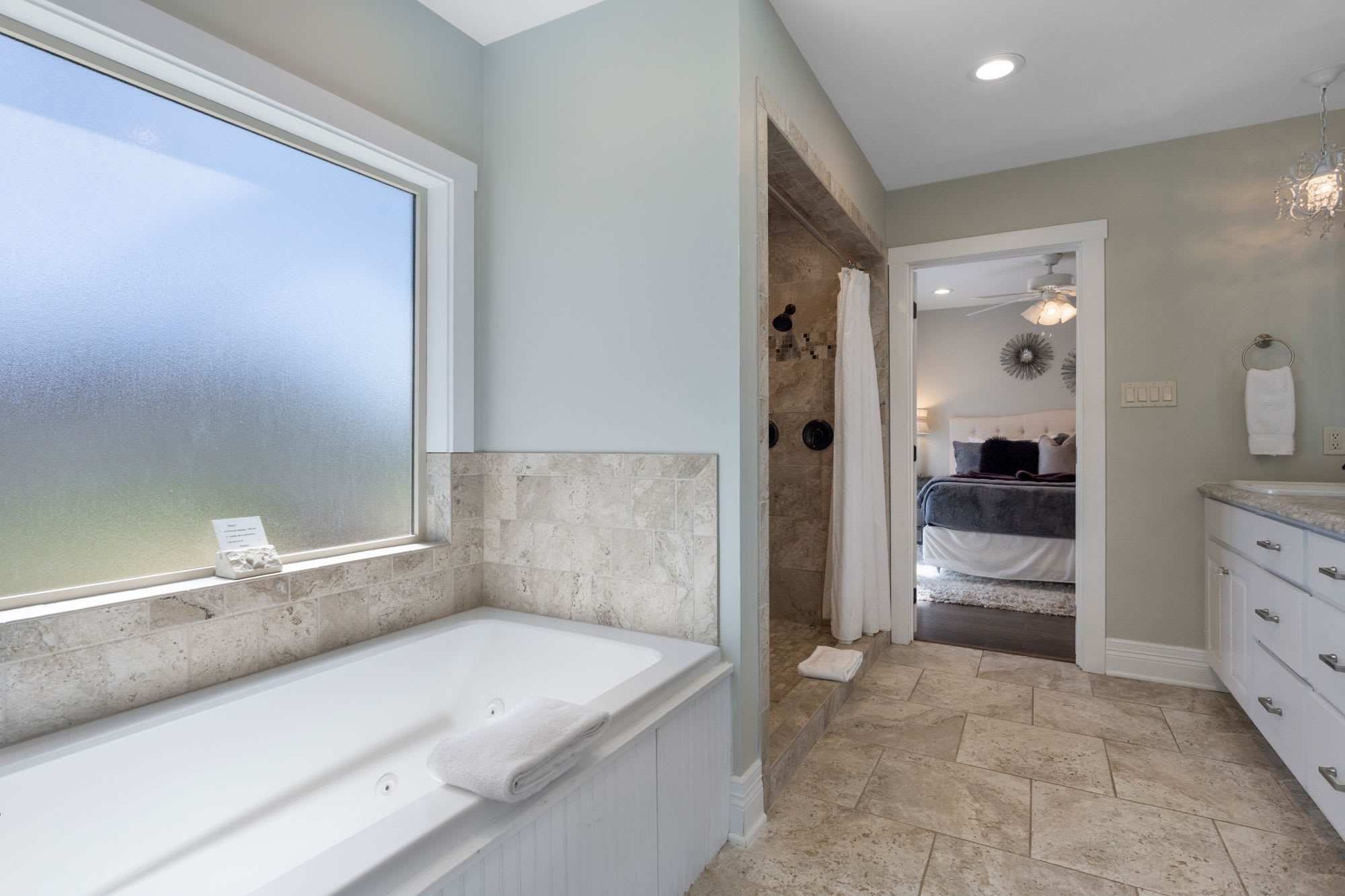 Beloved Haus - Hot-Tub, 4-Min to Main Street! | Photo 12