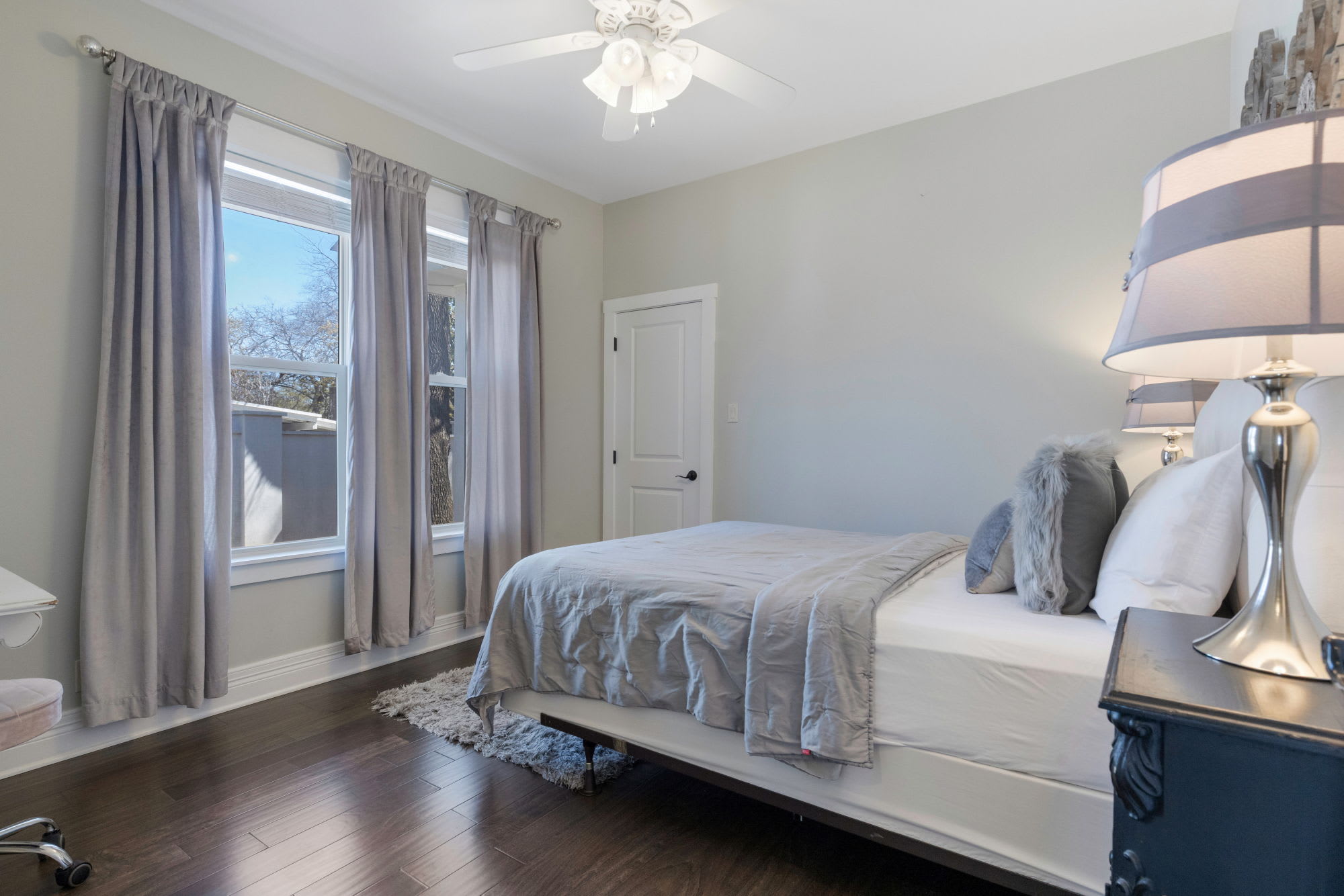 Beloved Haus - Hot-Tub, 4-Min to Main Street! | Photo 17