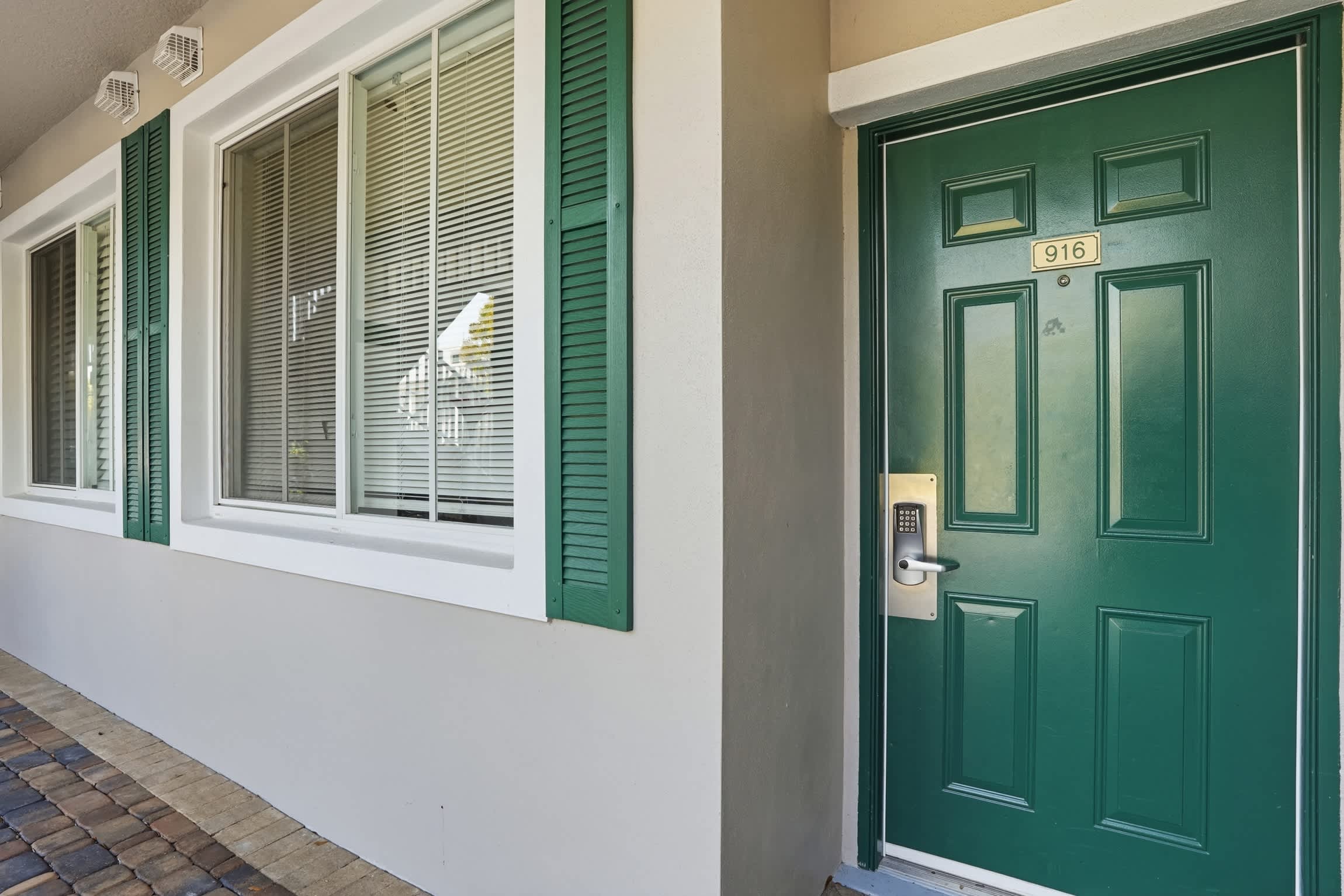 916 First Floor Golf and Lake View Sleeps 6 | Photo 10