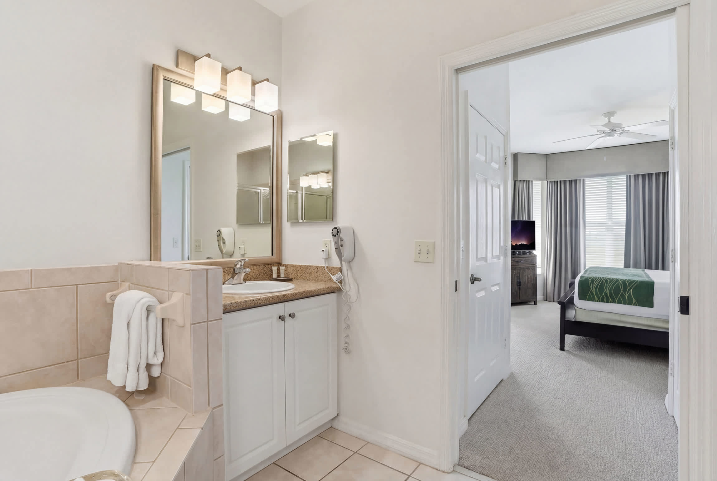 522 Golf Course Views Second Floor Sleeps 4 | Photo 23