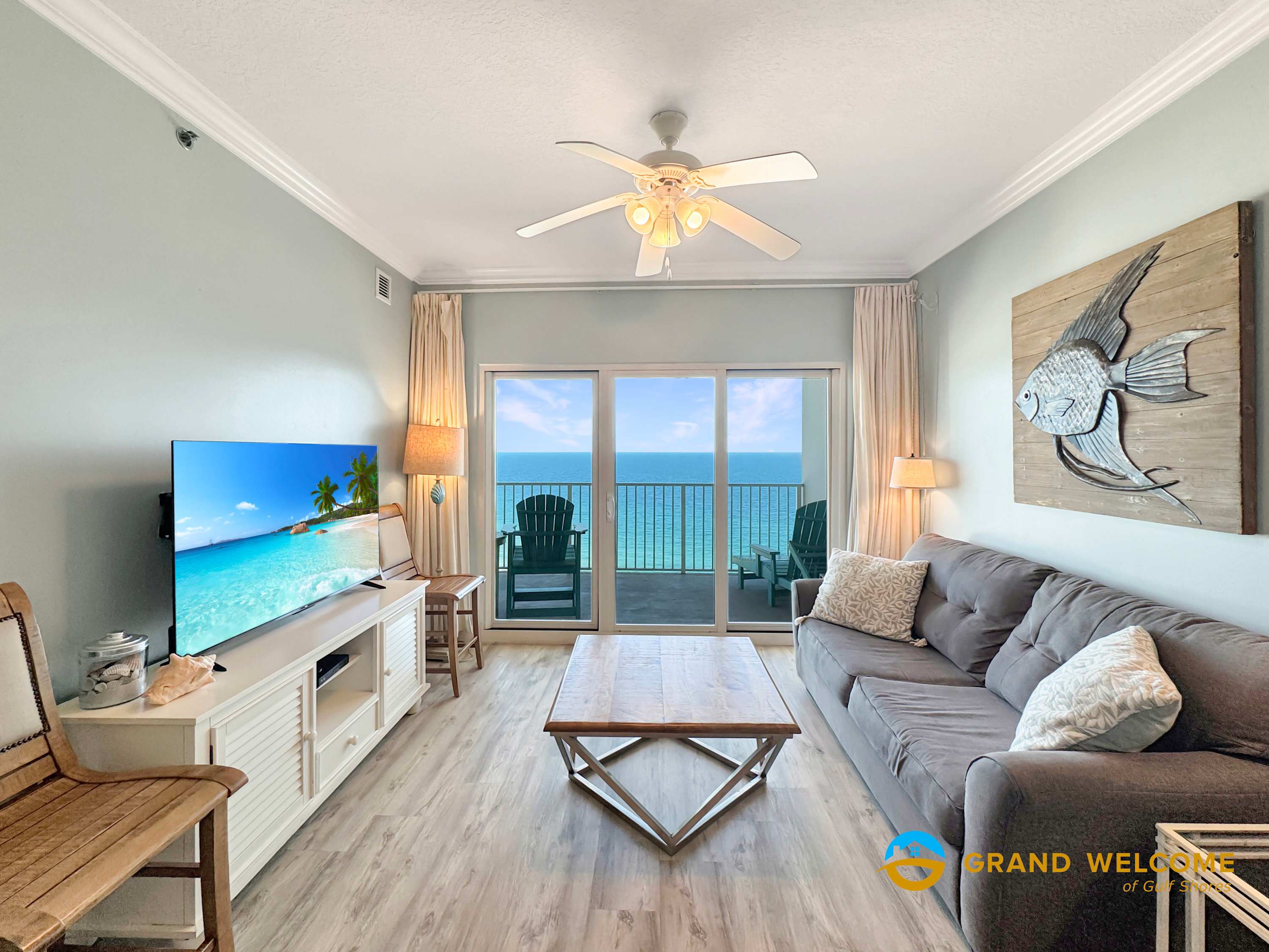 Wake up to the waves at Seawind 1602
