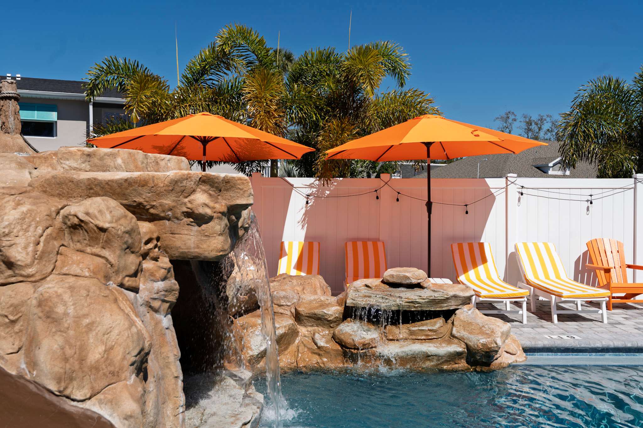 6 Min to IMG - Heated Pool w/ Slide - Putt Putt — Bradenton, FL — vacation rental