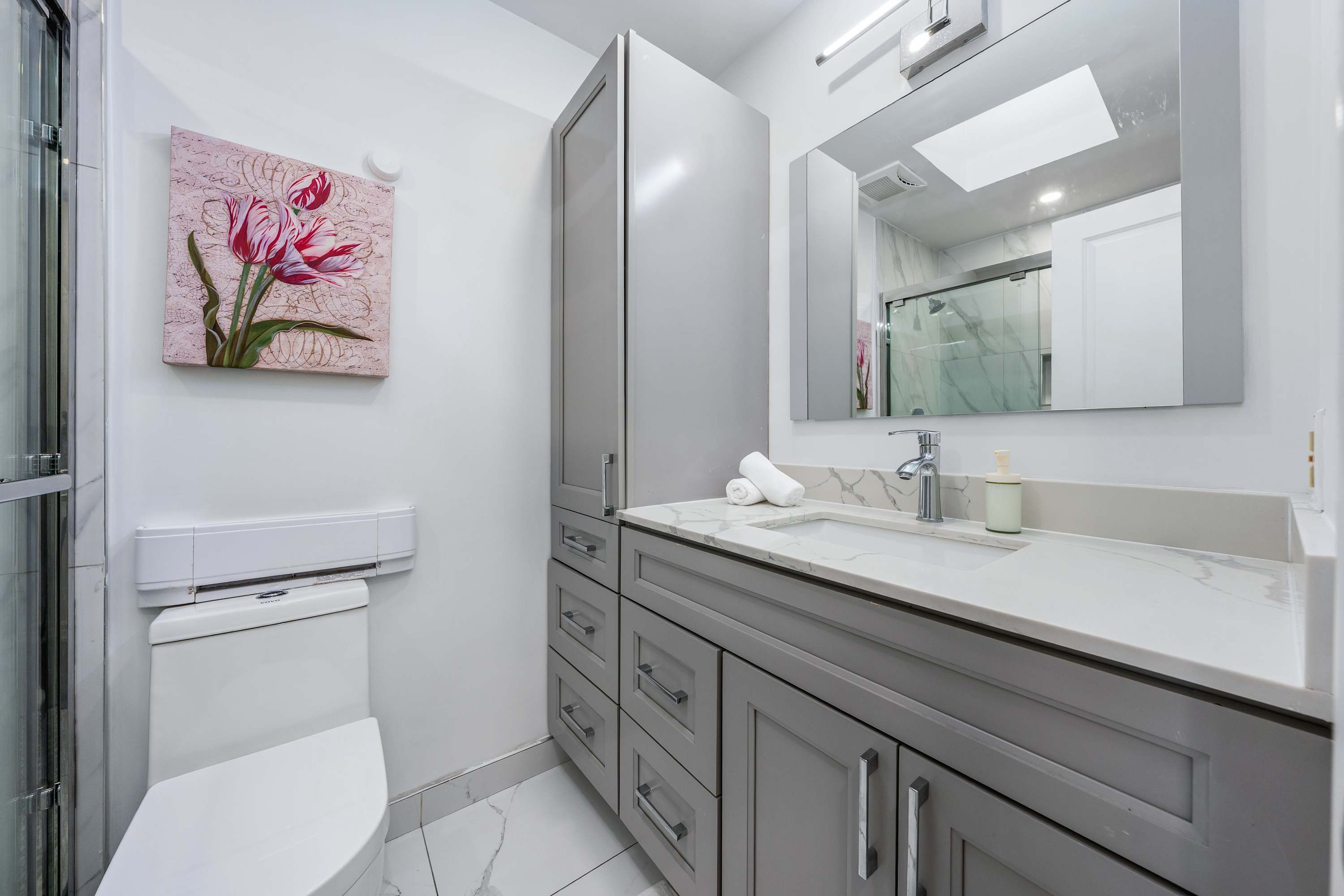 Relaxing Group Retreat Near Little Italy 5