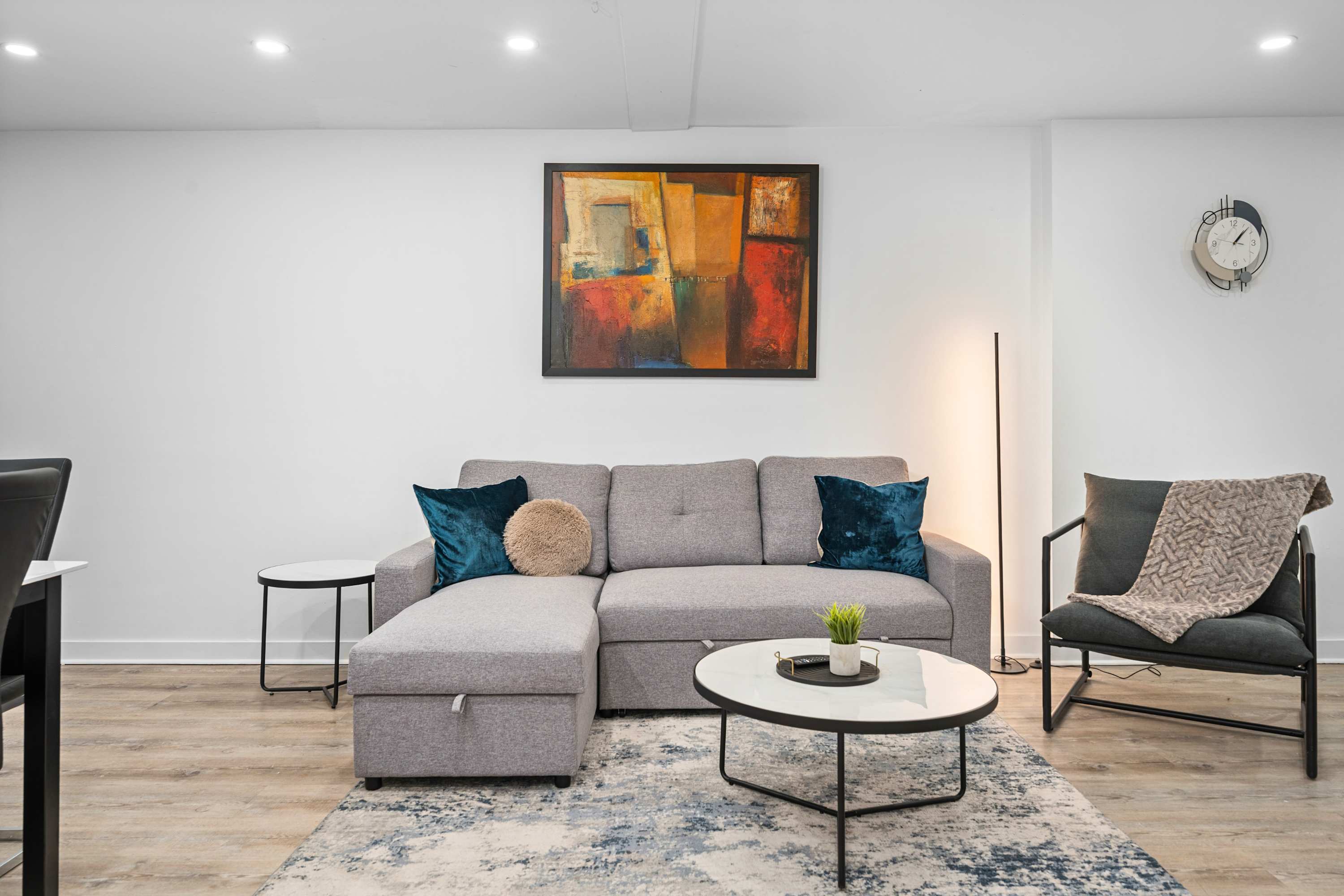 Cozy Unit Near Little Italy Trinity Bellwoods 7