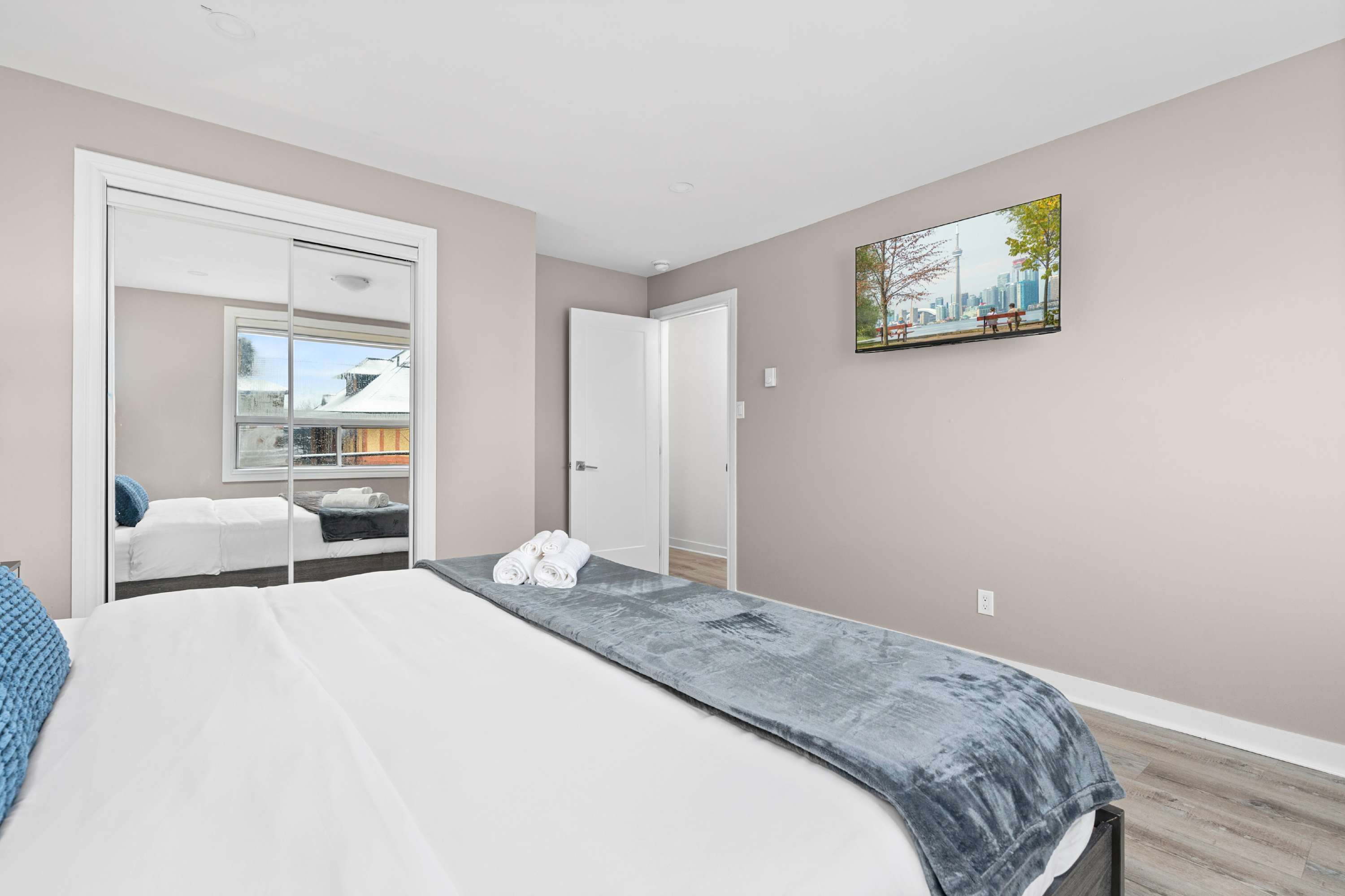 King bed with a smart TV, perfect for unwinding after a long day.