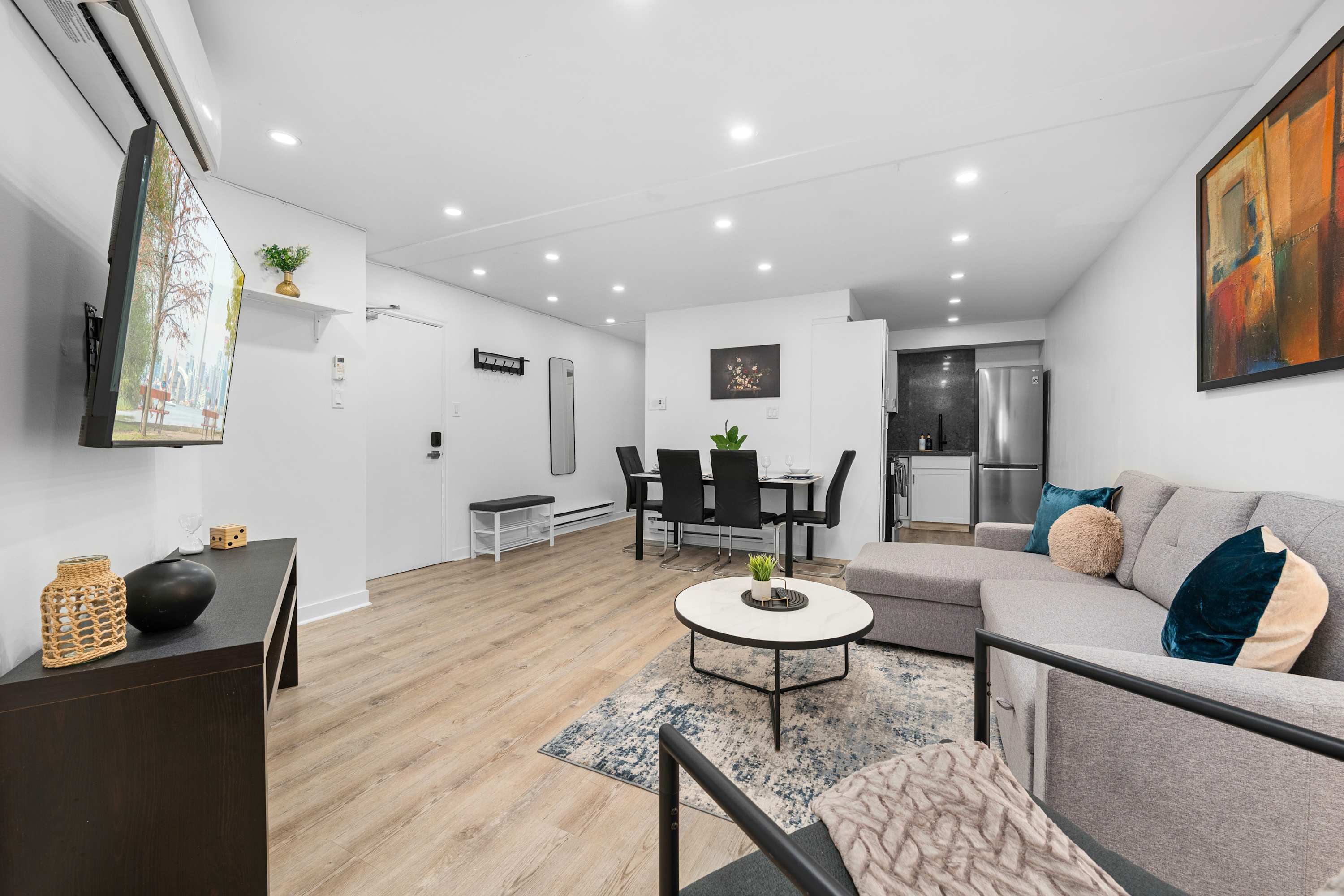 Cozy Unit Near Little Italy Trinity Bellwoods