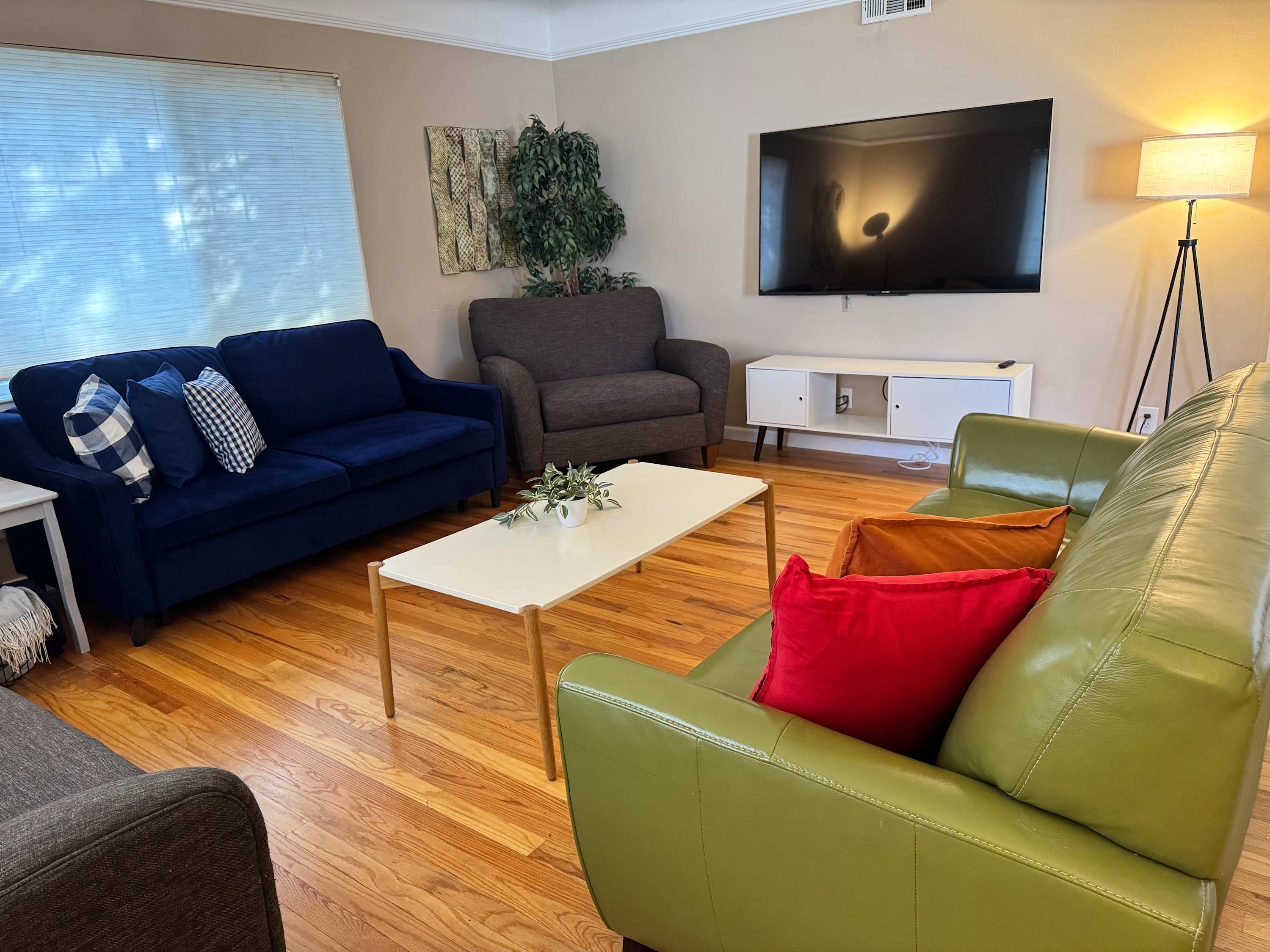 5-Star Location 2BA W/AC&Garage — Reno, NV — vacation rental