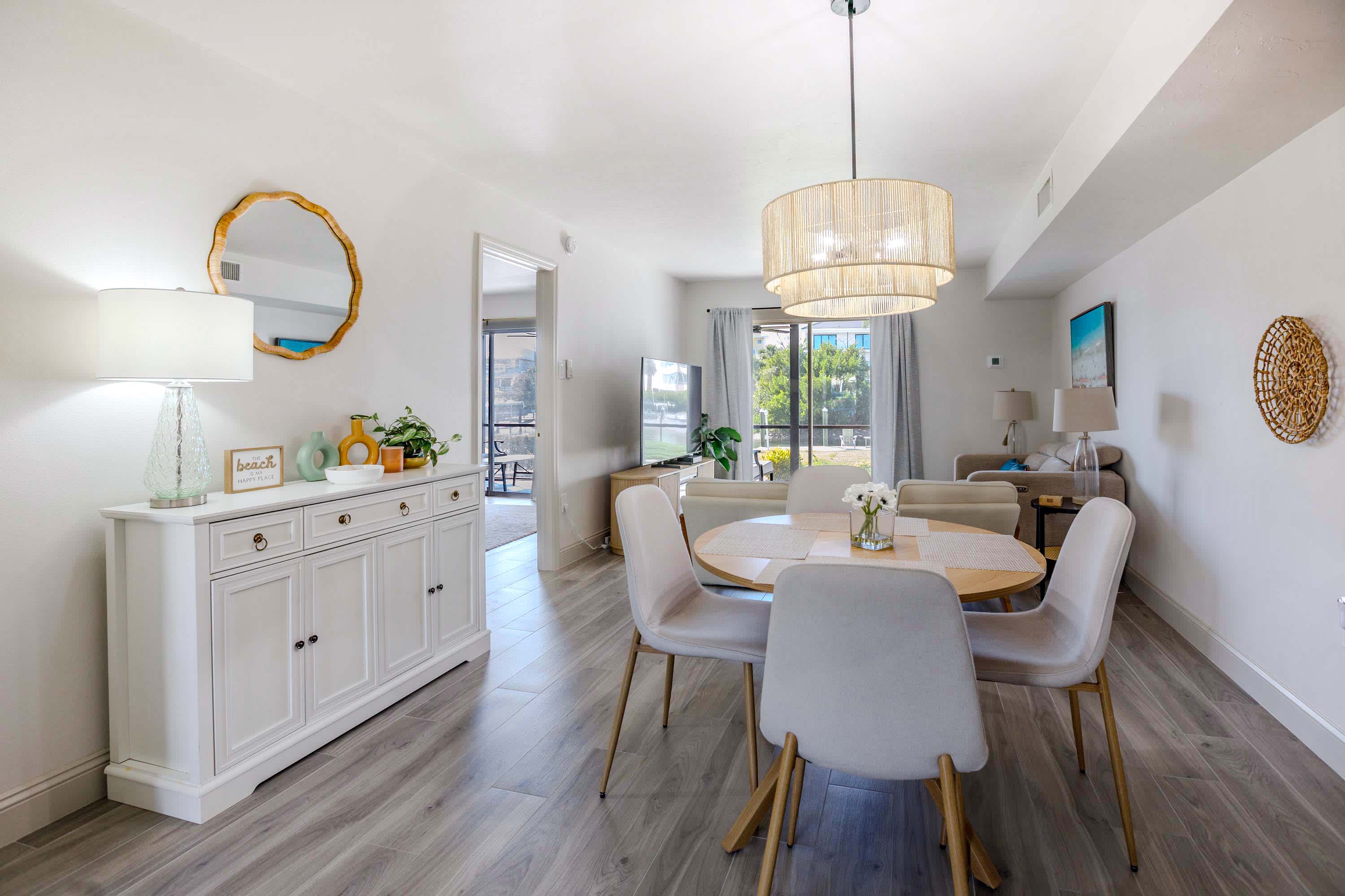 2BR Escape with Pool near Siesta Beach