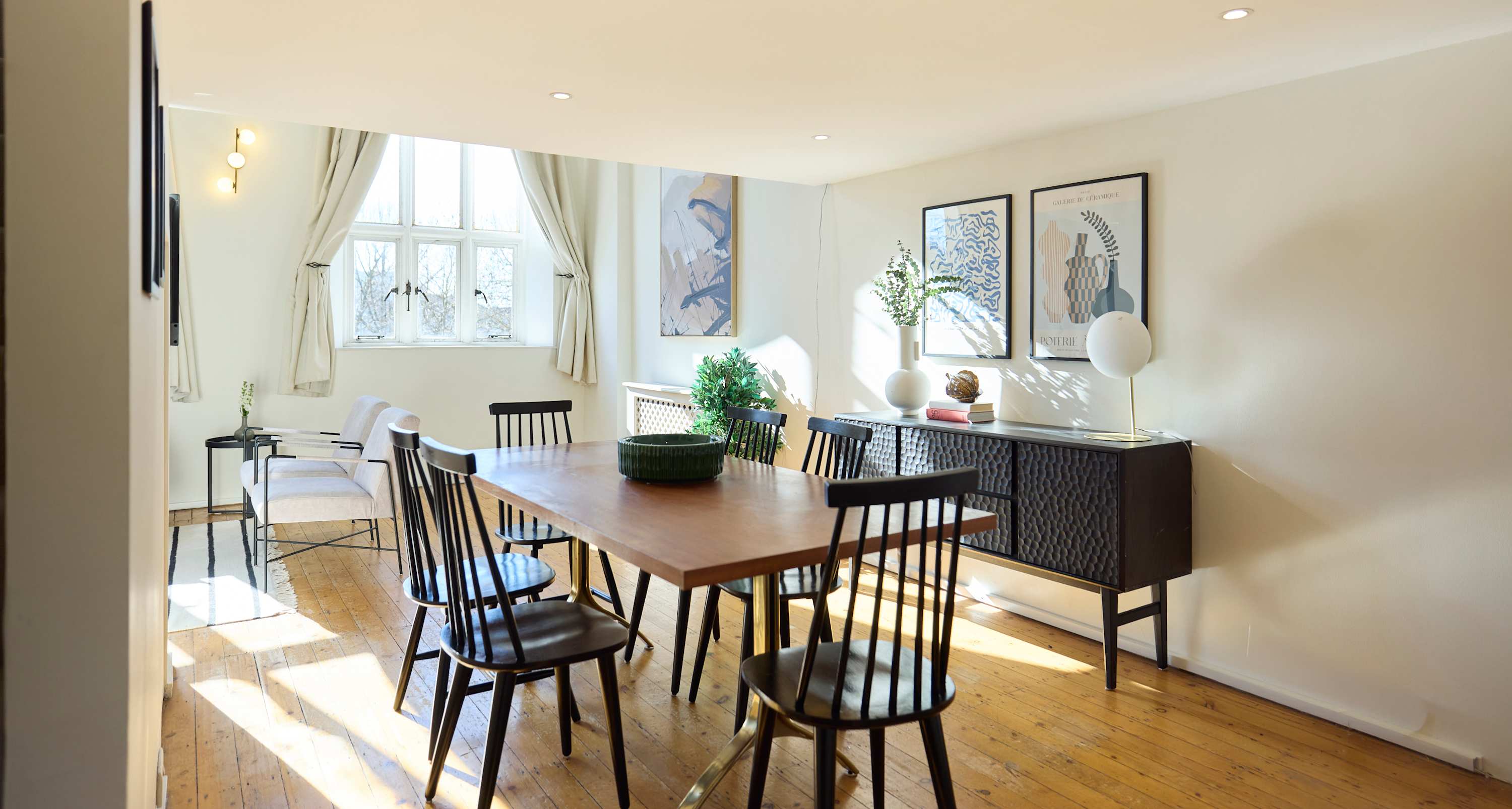 St Gabriel's Loft Apartment in 22 St. Gabriel Manor, Cormont Road SE5 9RH - Property image 10 - VivreStays