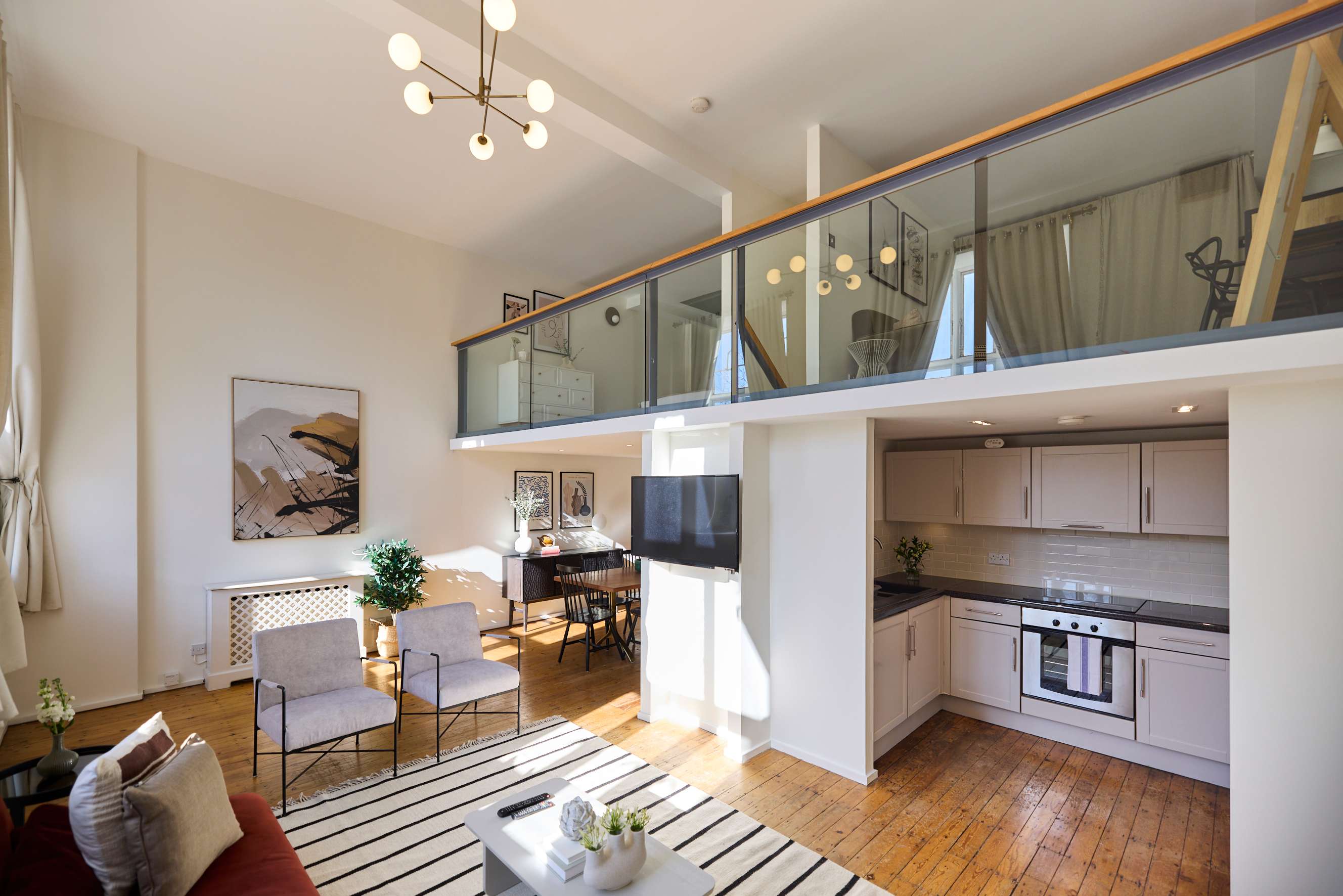 St Gabriel's Loft Apartment in 22 St. Gabriel Manor, Cormont Road SE5 9RH - Property image 6 - VivreStays
