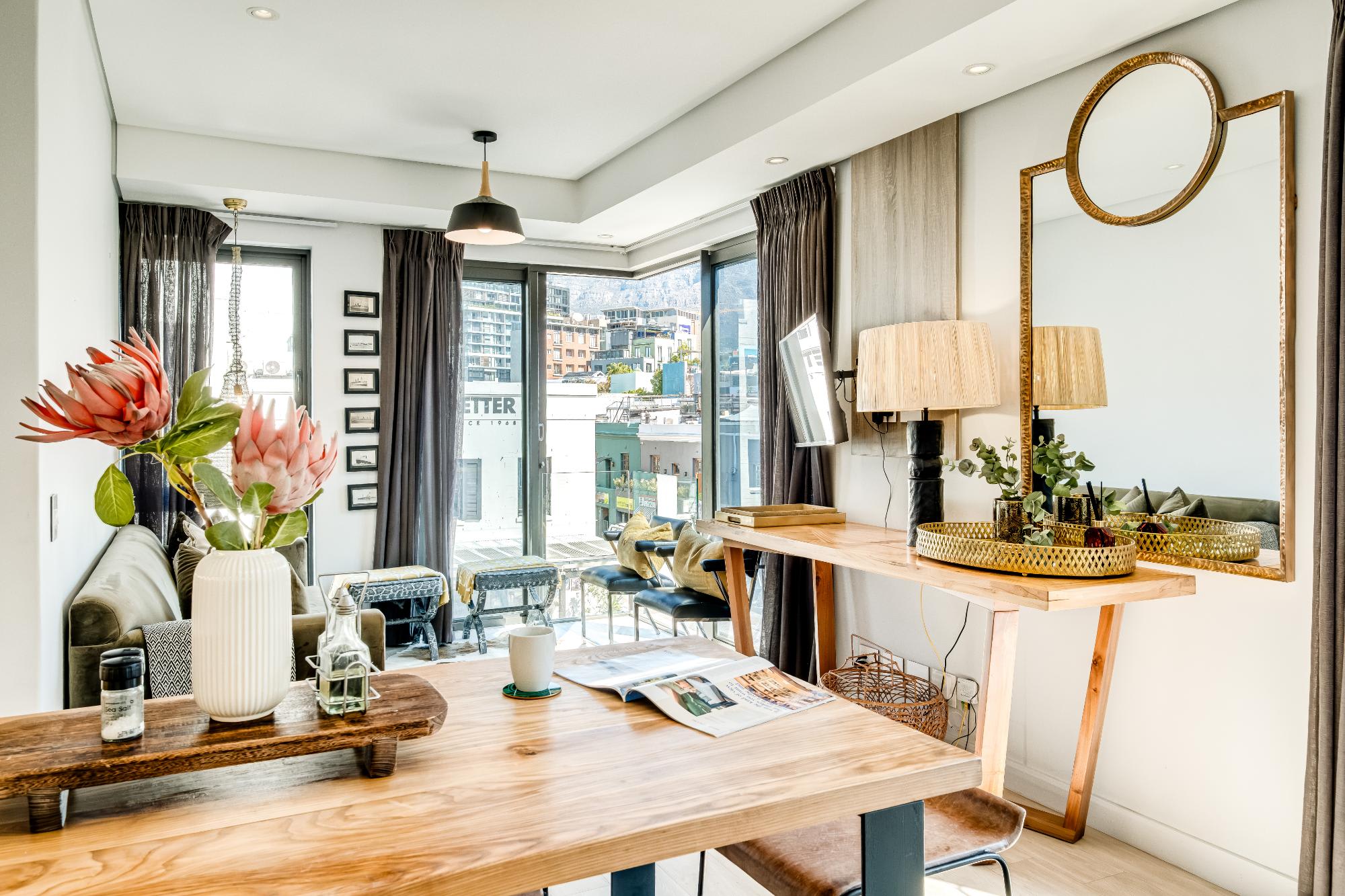 Gorgeous Apartment in Bustling De Waterkant 304 on N 7