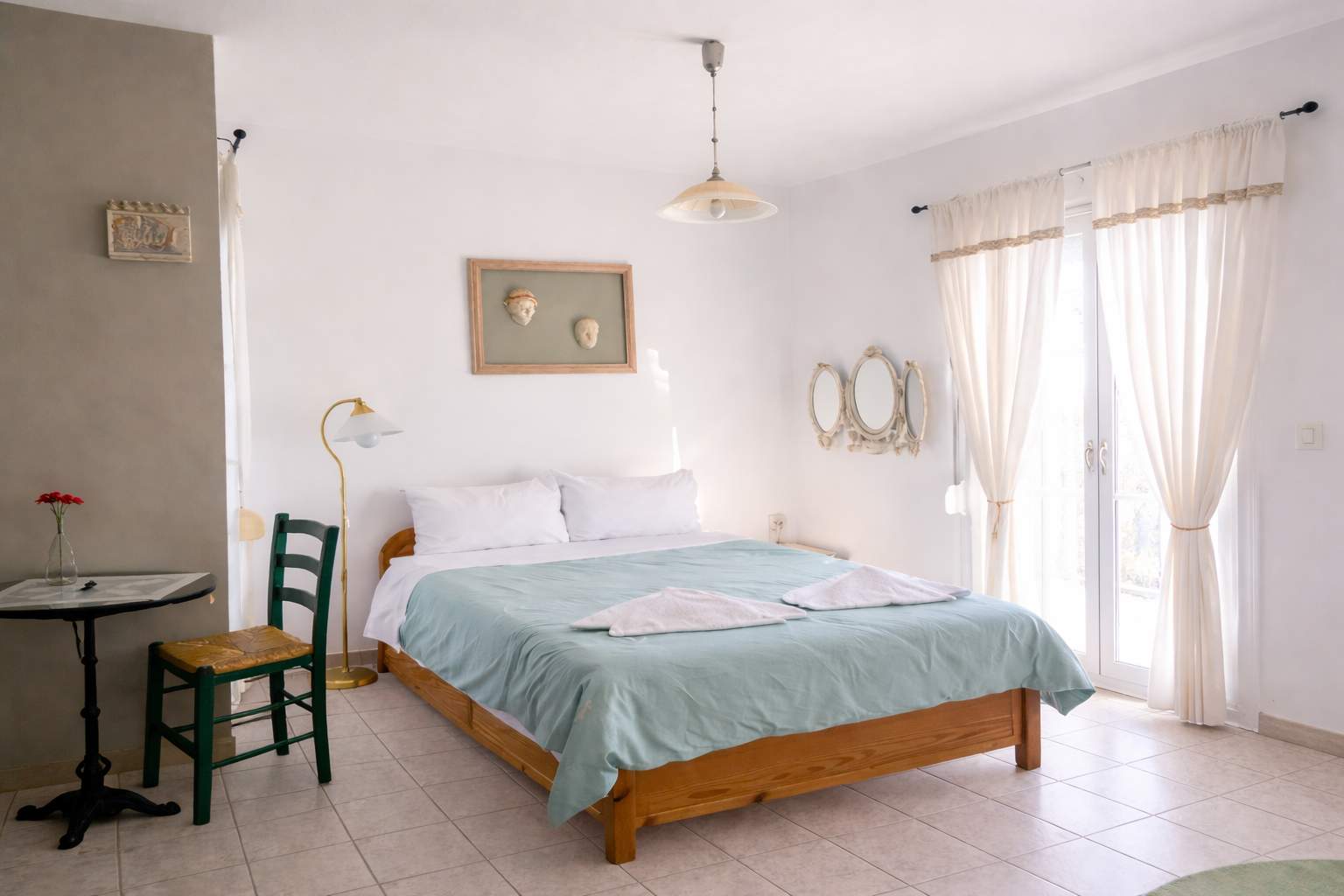 Ancient Vibe - Seaside Stay w/ Balcony near Volos — Nees Pagases, Volos — vacation rental