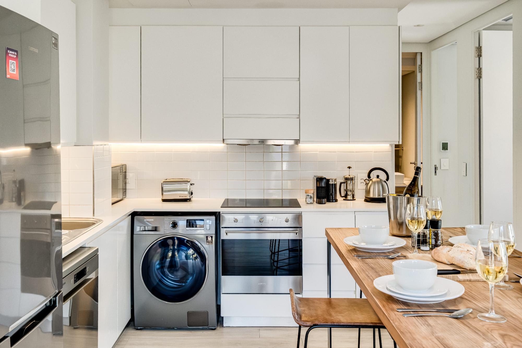 Beautiful Apartment with Mountain Views 404 on N 8