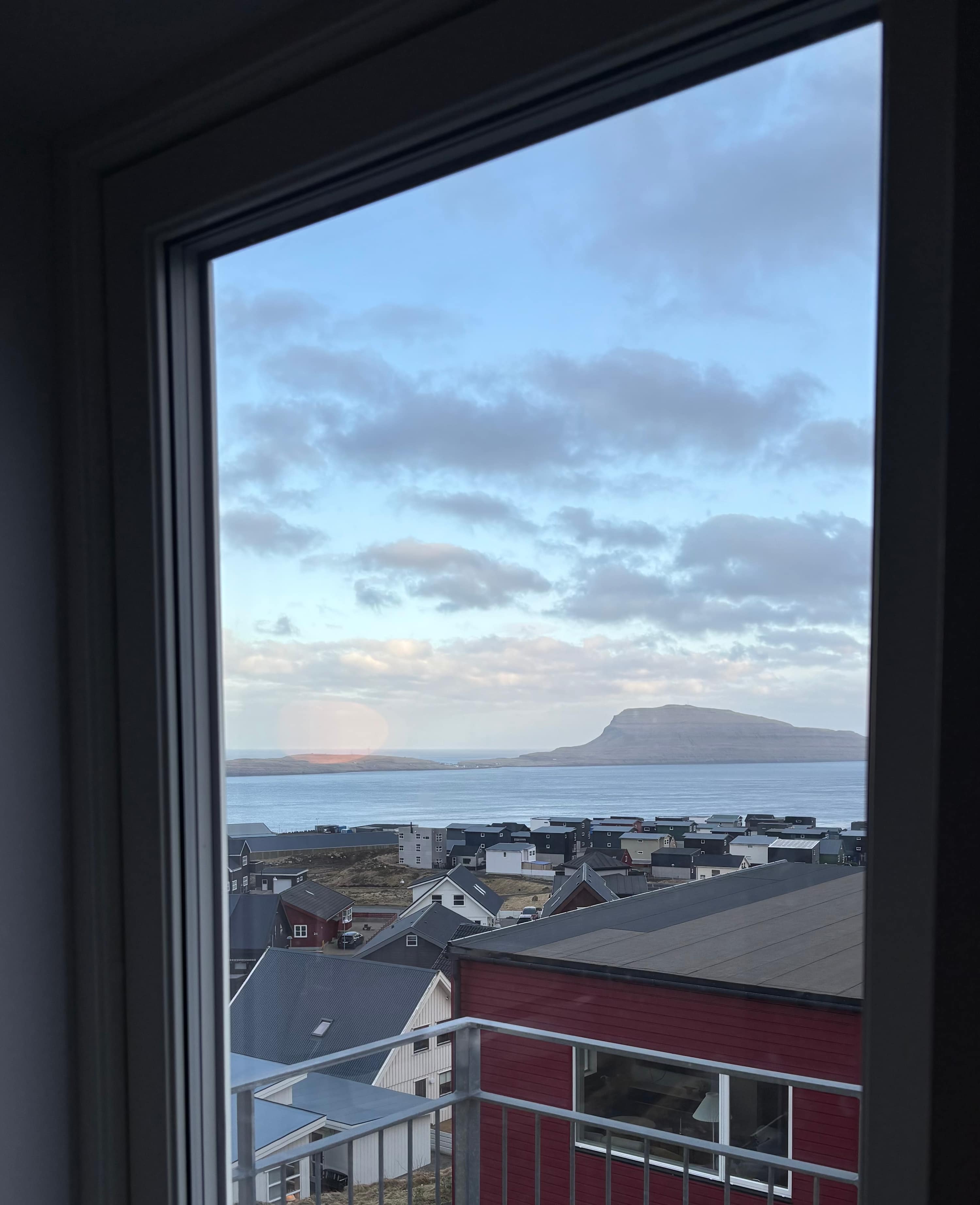 Stunning 4BR Apartment with Panoramic Views of Nolsoy