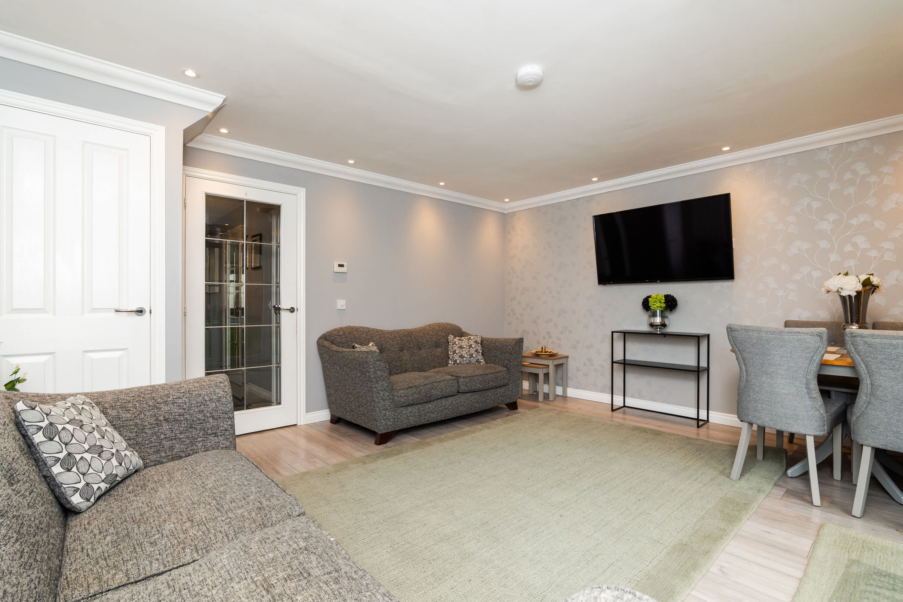 3BR Parking Nr Dalhousie Castle &Edinburgh Airport in Auld Coal Road EH19 3JL - Property image 2 - VivreStays