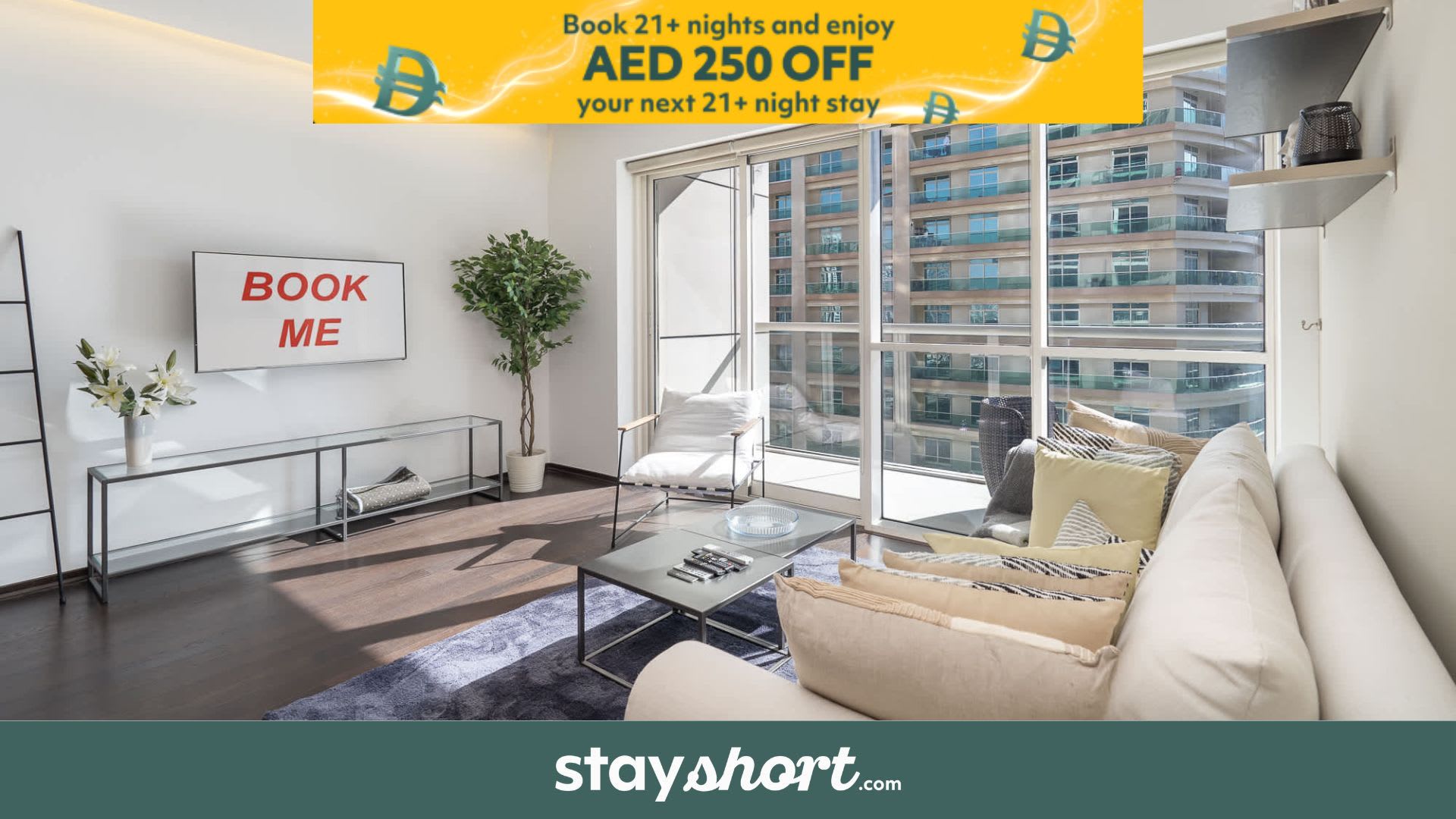 Free housekeeping visits during your stay - StayShort - Cozy 1-Bedroom Apartment at West Avenue Tower near Marina beach!   — Dubai Marina, Dubai — vacation rental