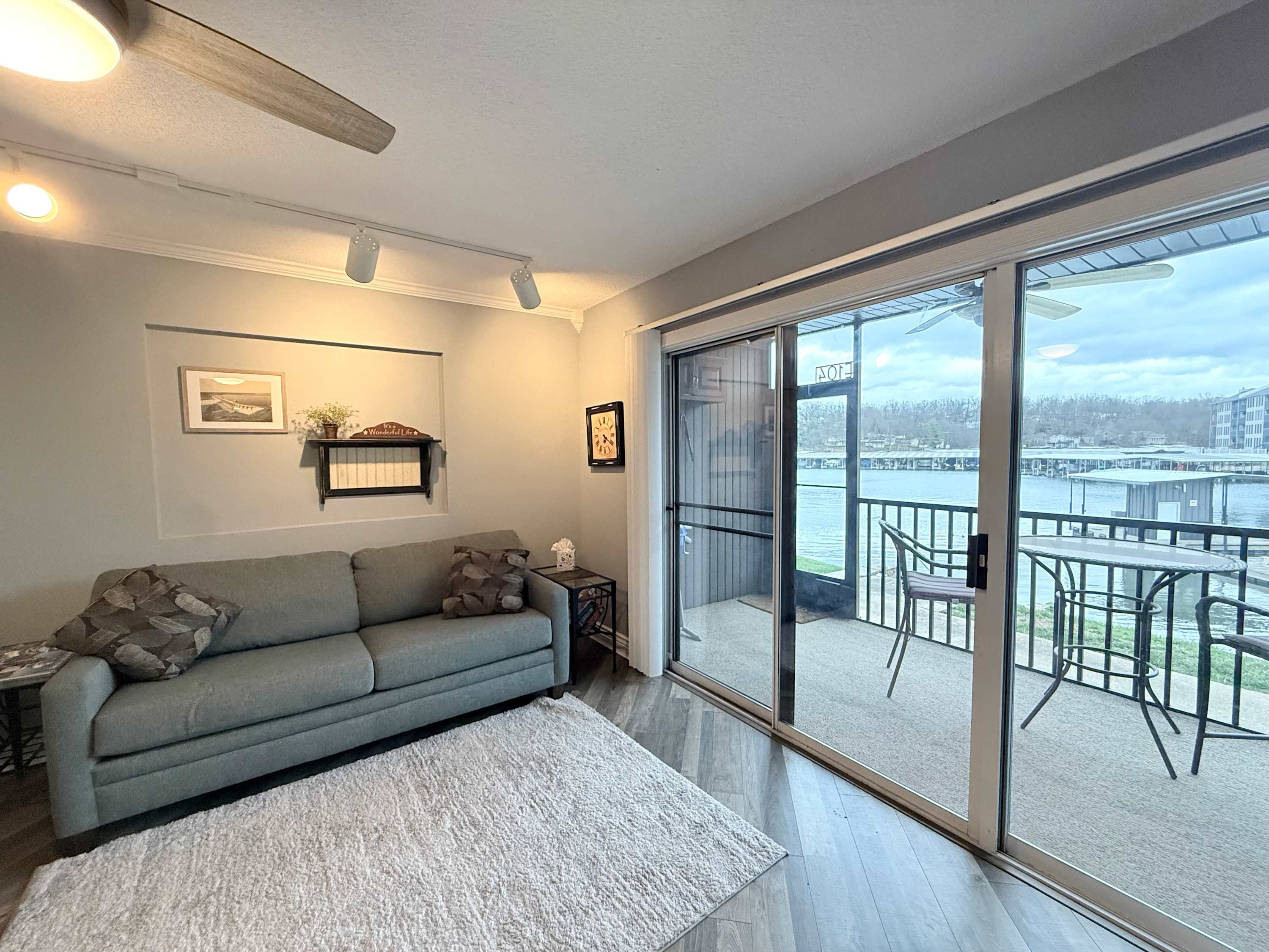 Unwind in the airy living room & stream your favorites on the smart TV​