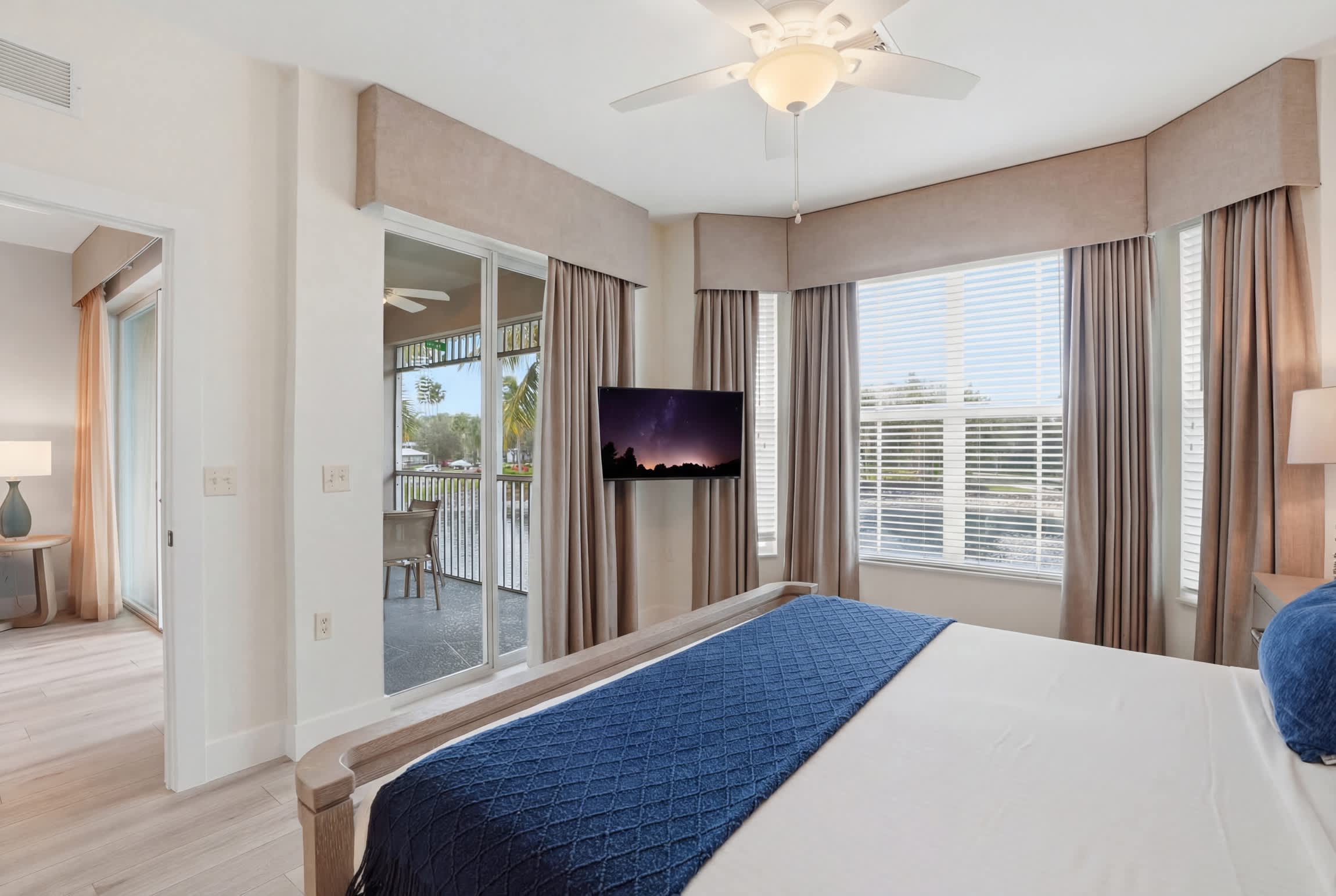 1022 Lake and Landscape View Sleeps 4 | Photo 21