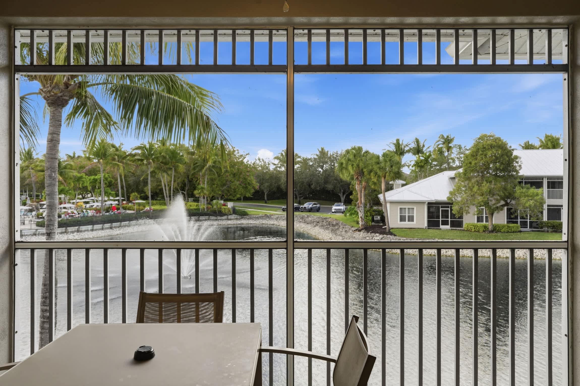 1022 Lake and Landscape View Sleeps 4 | Photo 5