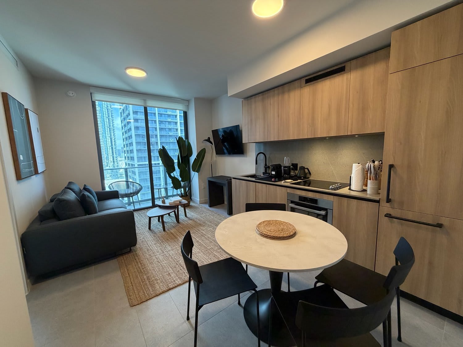 Walk to FIFA Fan Fest | Lux 1BR+D | Rooftop Pool