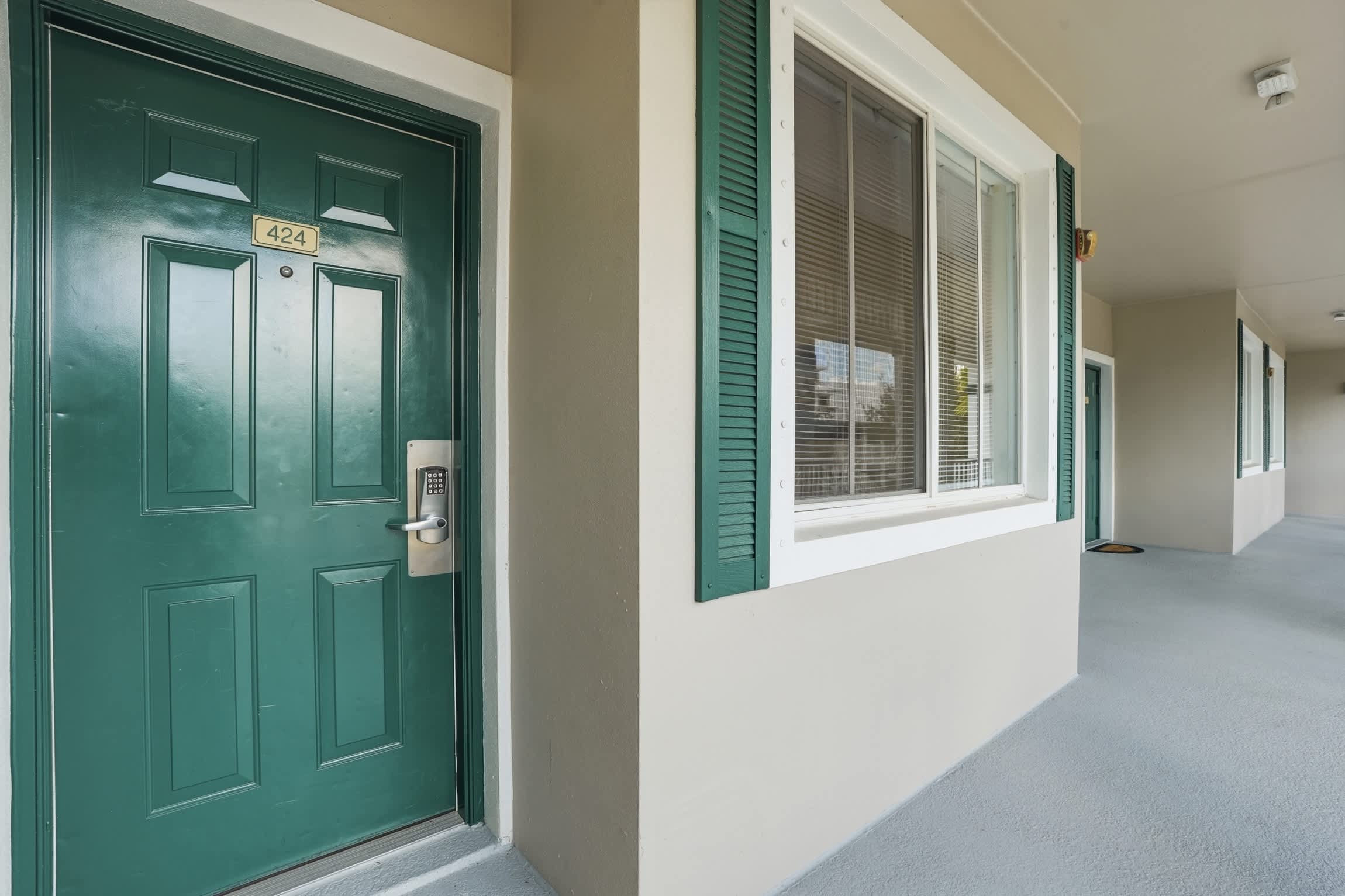 424 Lake and Fountain Views Second Floor | Photo 10