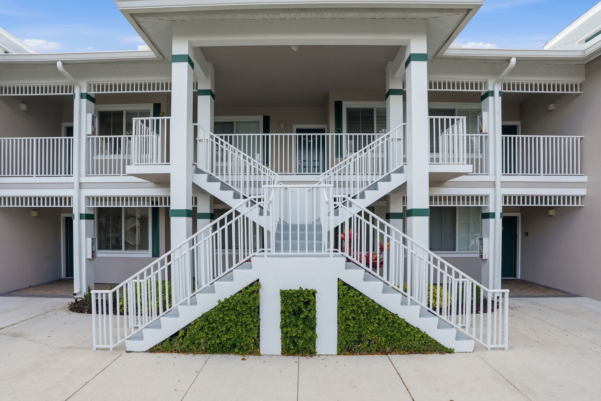 424 Lake and Fountain Views Second Floor | Photo 35