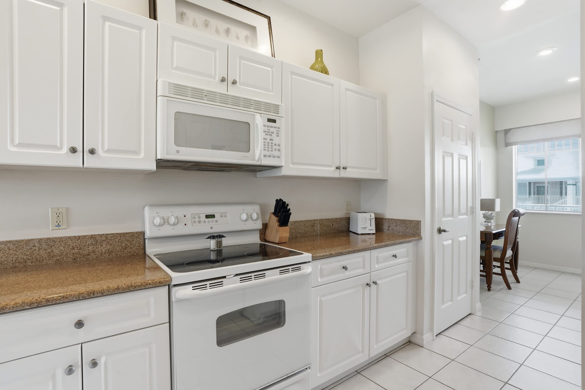 424 Lake and Fountain Views Second Floor | Photo 2