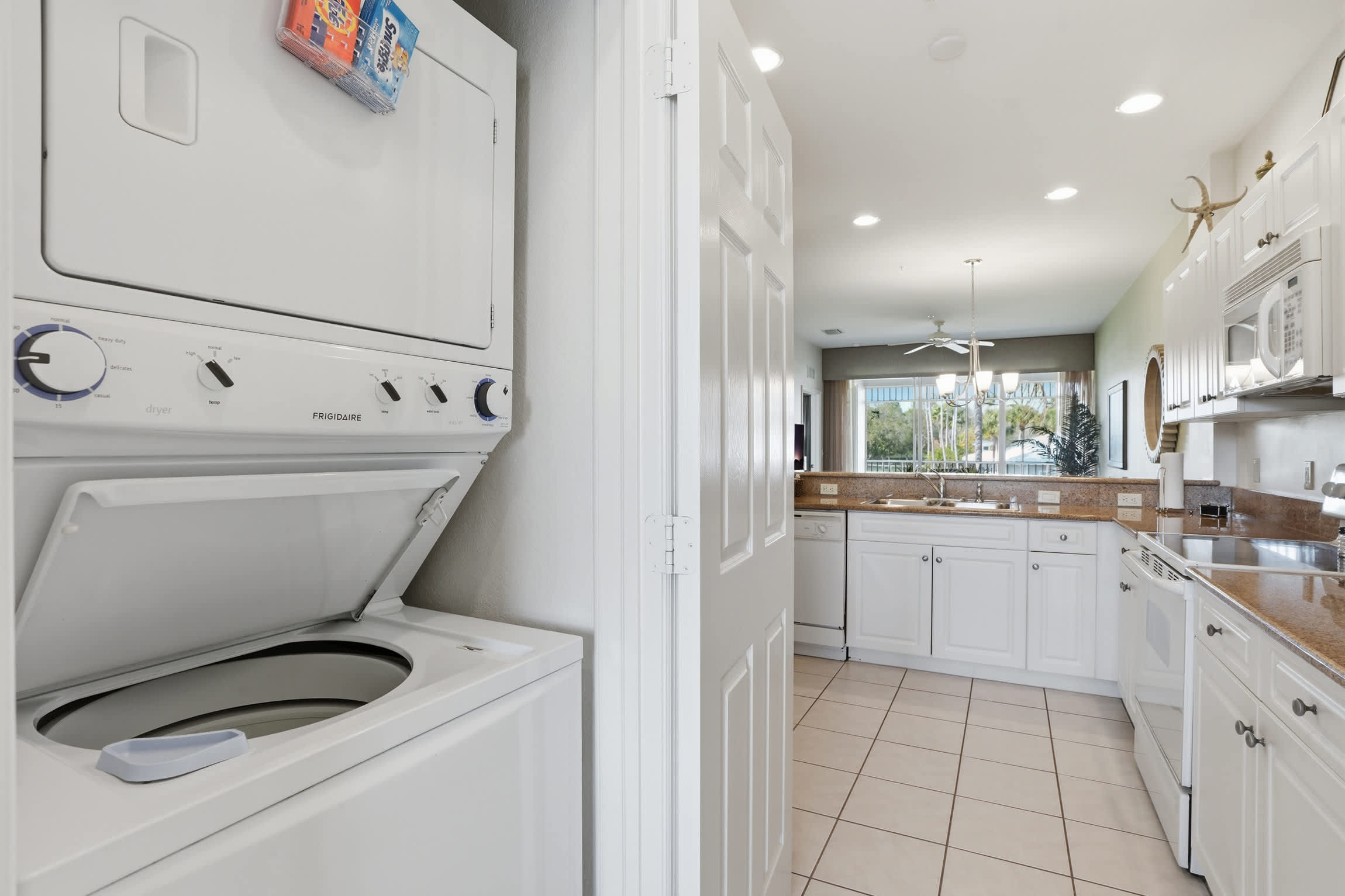 424 Lake and Fountain Views Second Floor | Photo 14