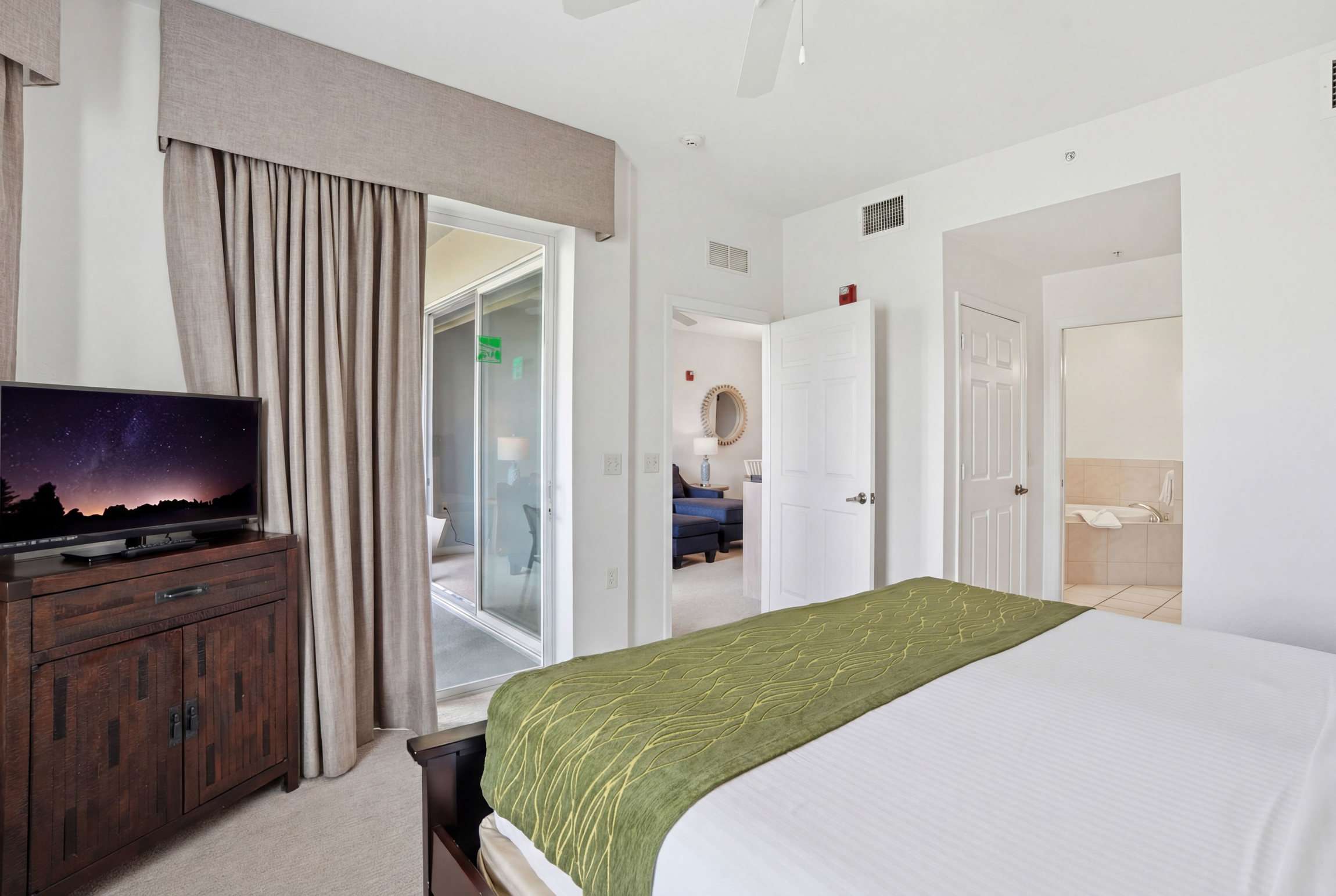 414 Wheelchair Accessible Sleeps 6 | Photo 32