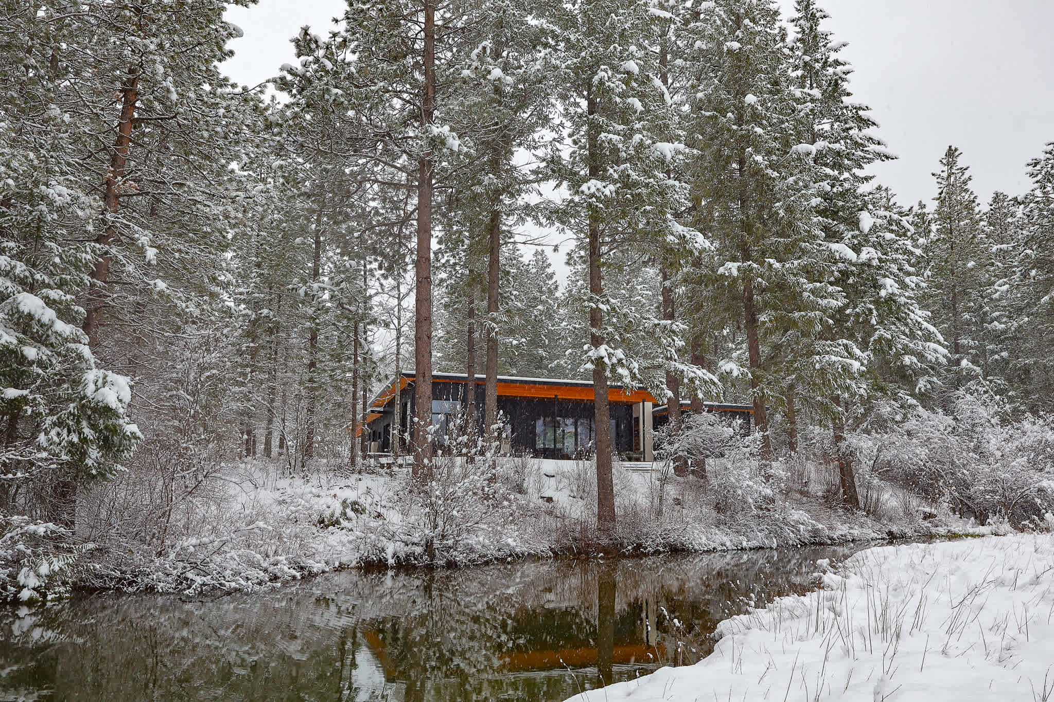 Ursa Minor – Spacious 4BR Retreat near Mazama — Winthrop, WA — vacation rental