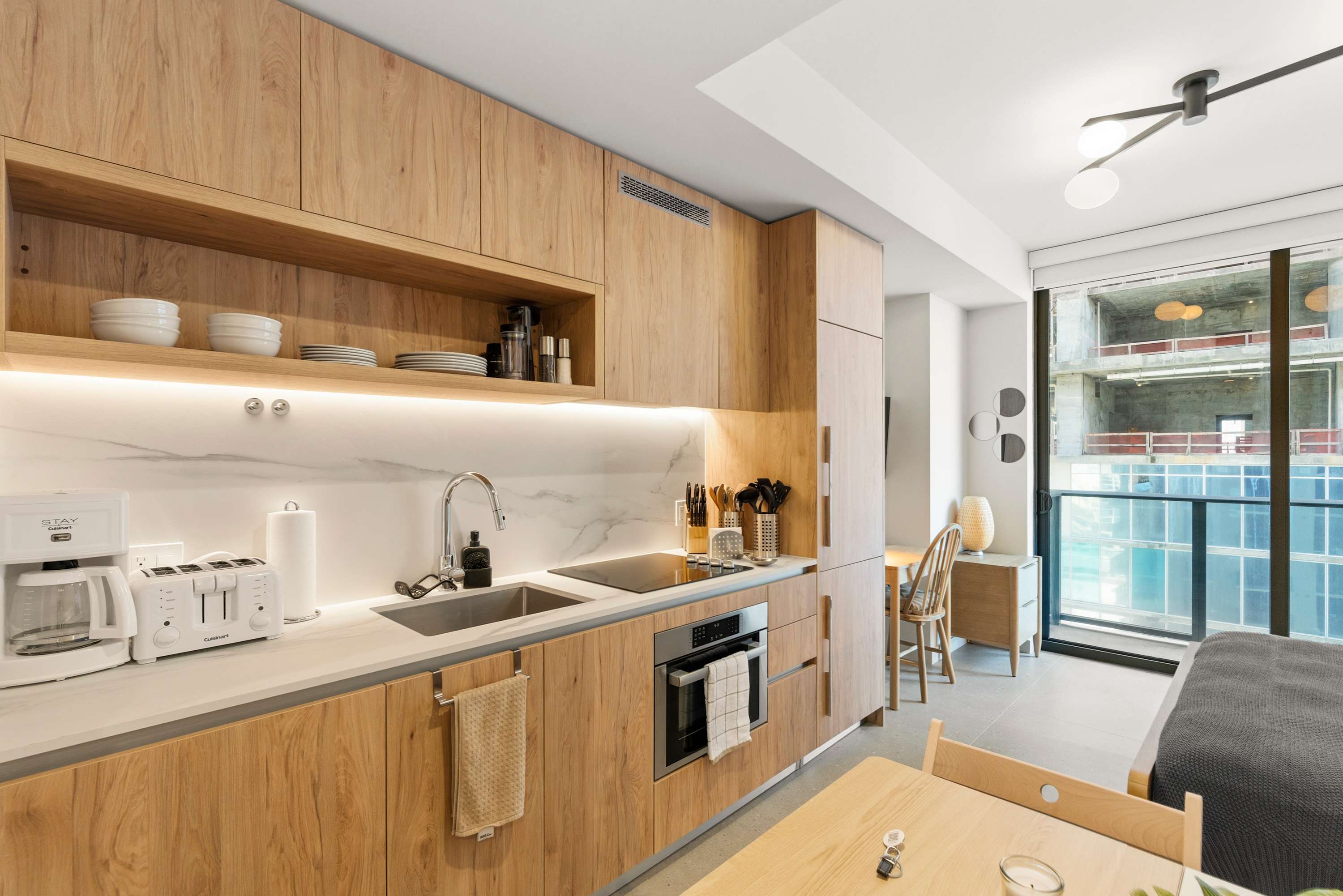 Downtown Studio | Rooftop Pool & Bayfront Nearby