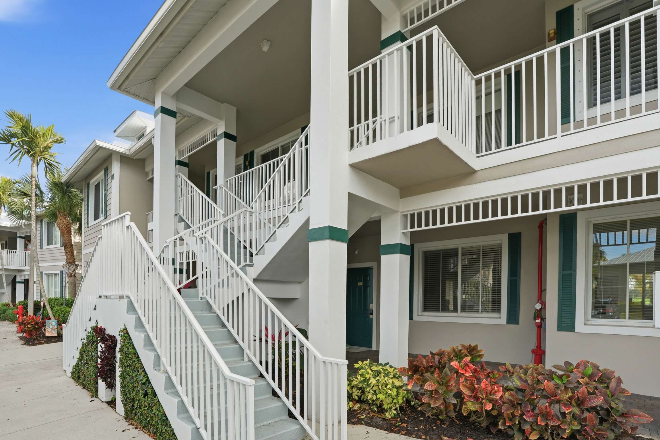 321 Luxury Golf Course Views Sleeps 6 | Photo 9