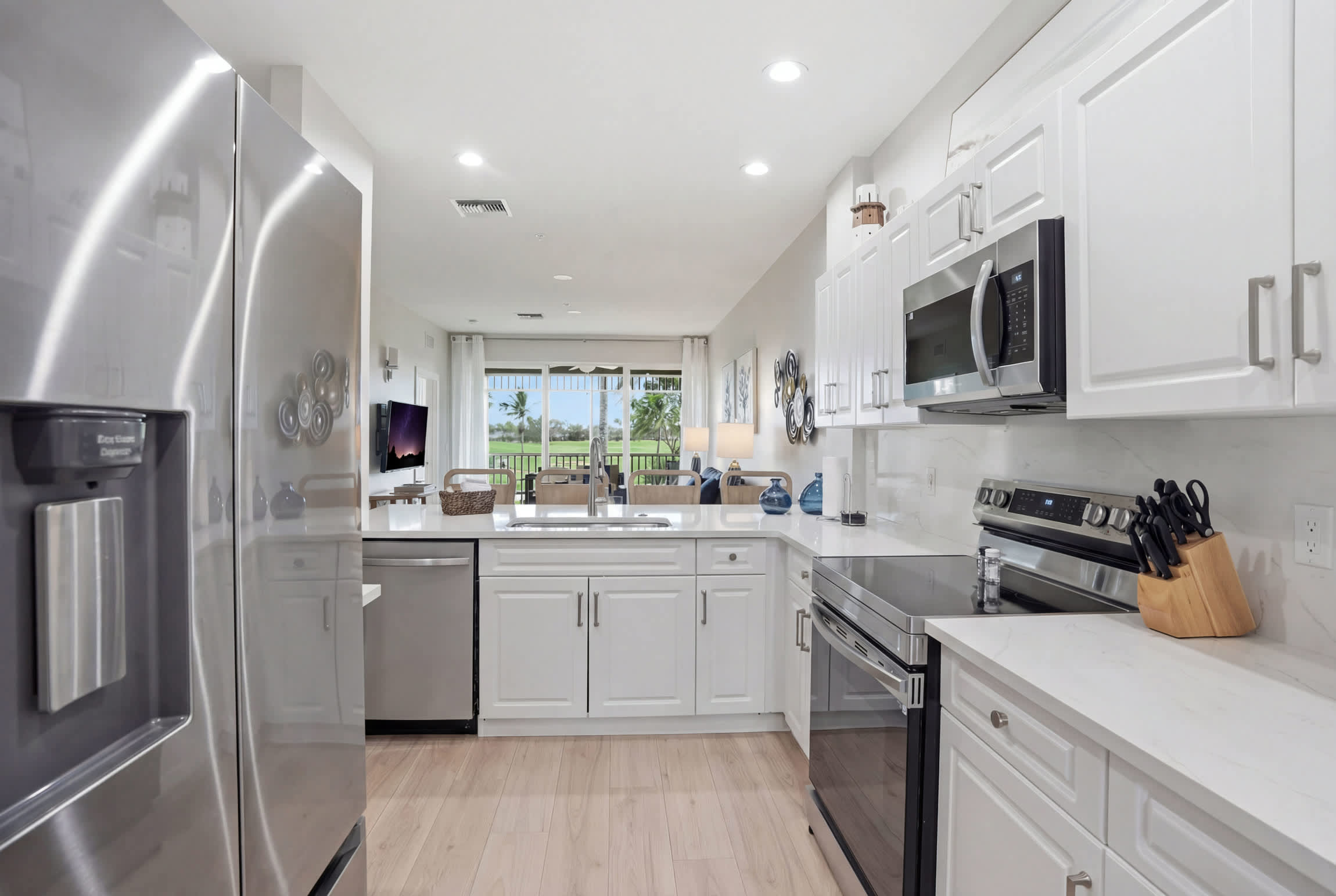 321 Luxury Golf Course Views Sleeps 6 | Photo 16