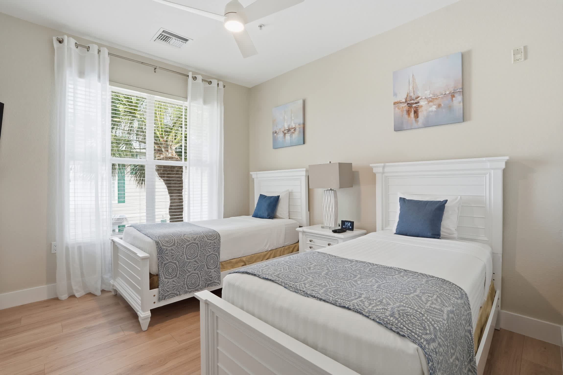 321 Luxury Golf Course Views Sleeps 6 | Photo 5