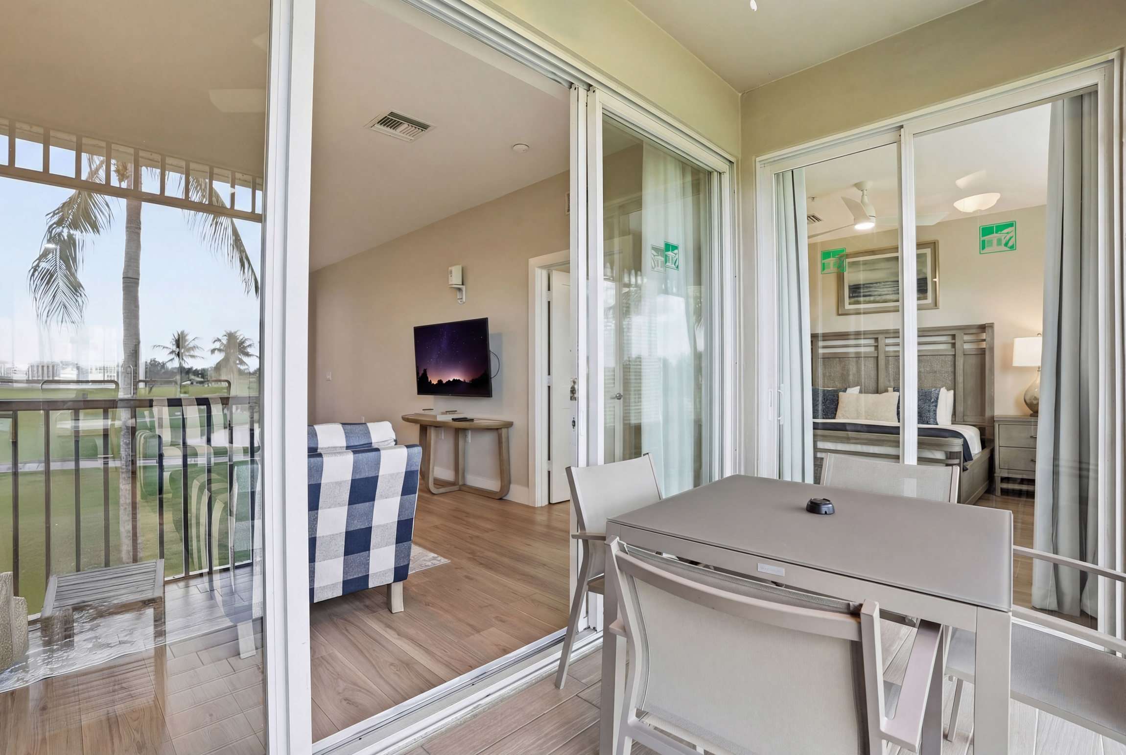 321 Luxury Golf Course Views Sleeps 6 | Photo 14