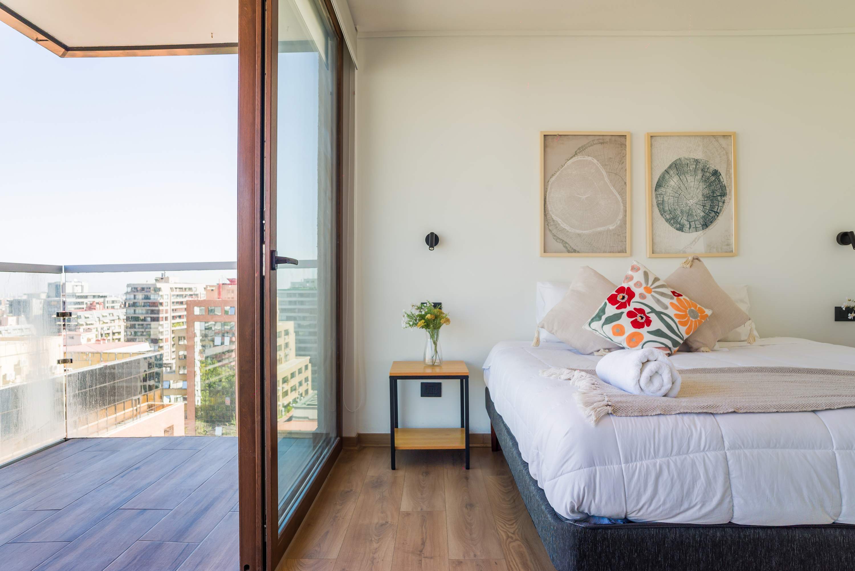 Chic 2BR Haven in the Heart of Las Condes Oasis